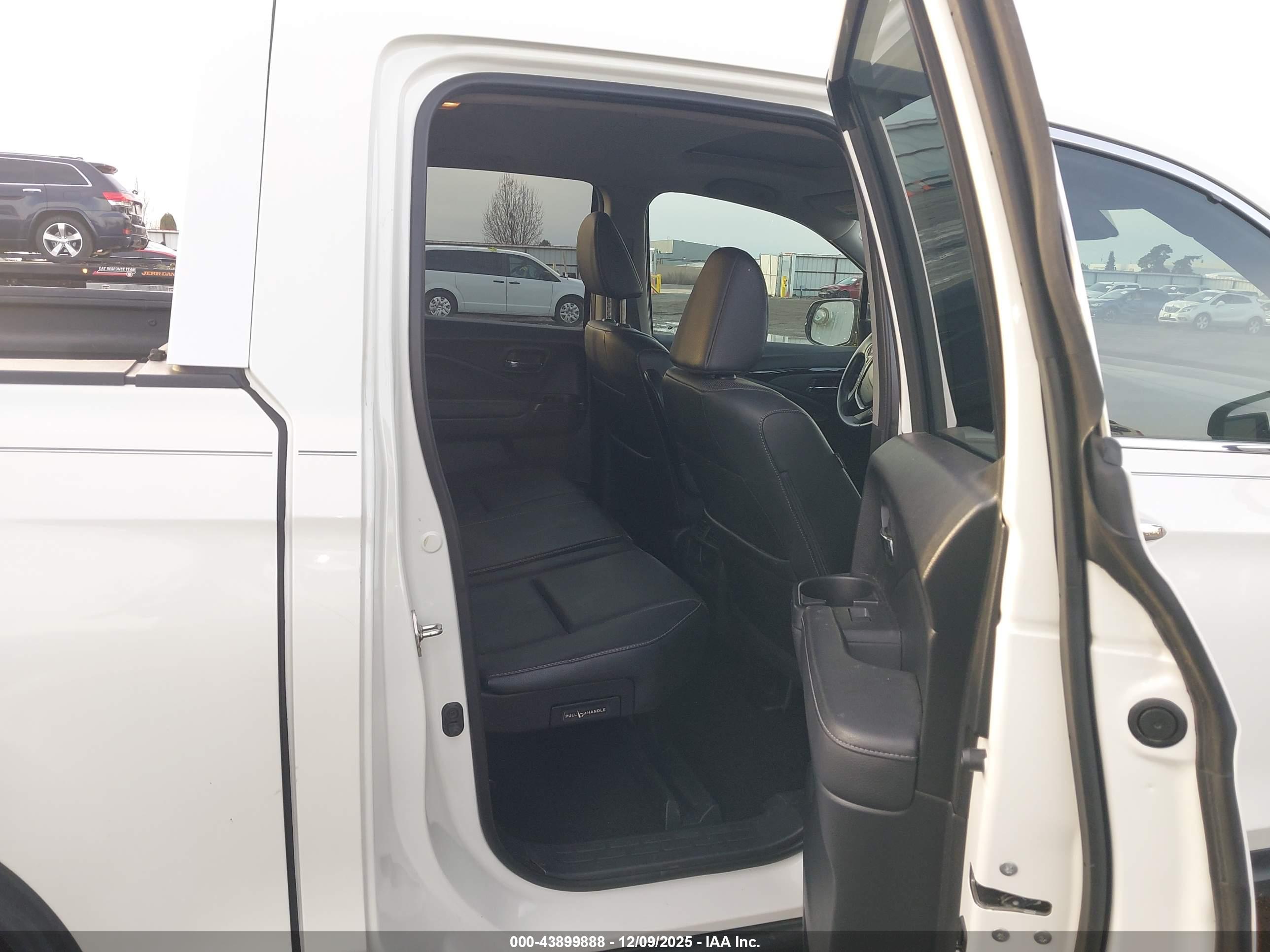 HONDA RIDGELINE image 8