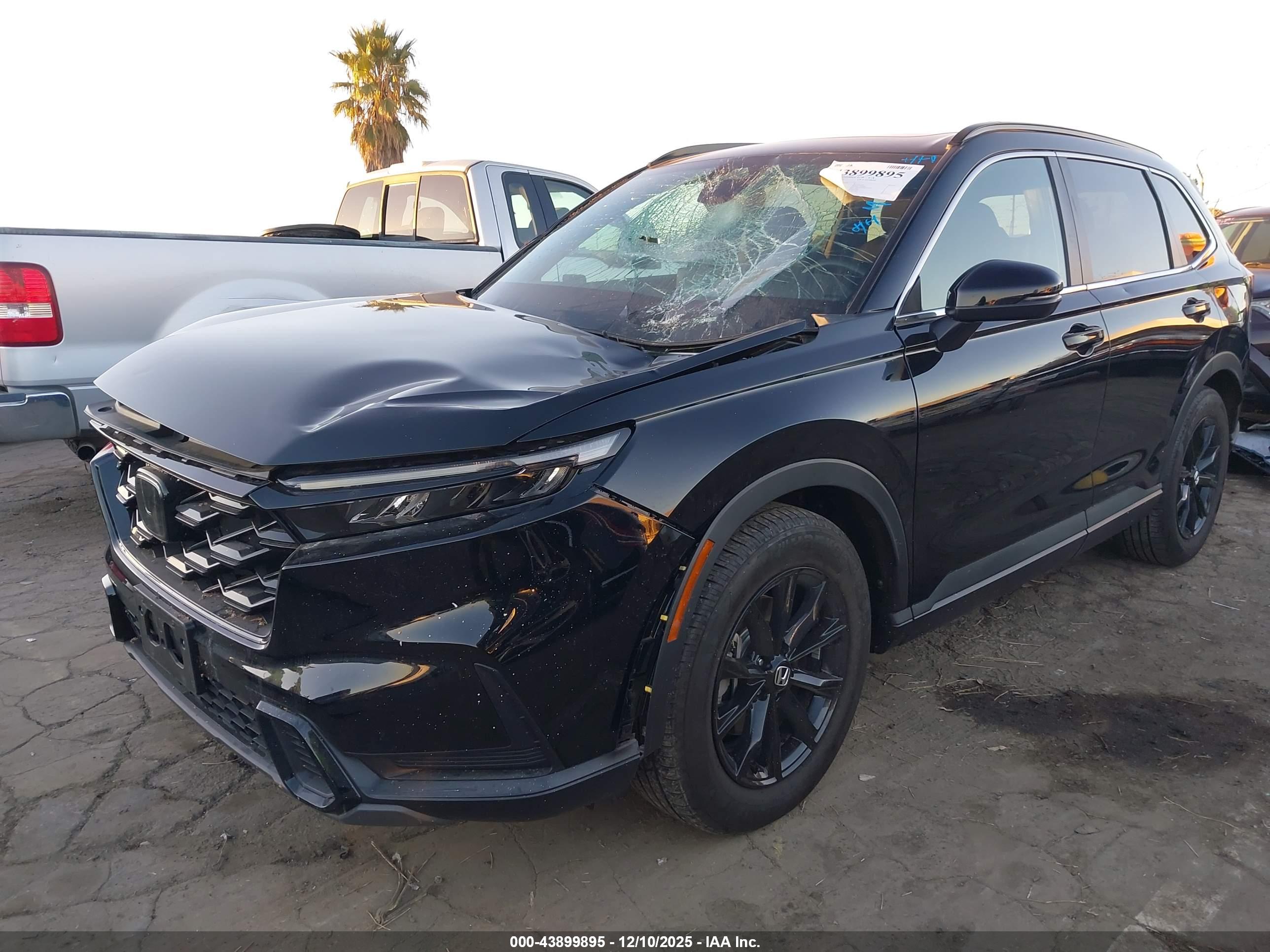 HONDA CR-V image 2