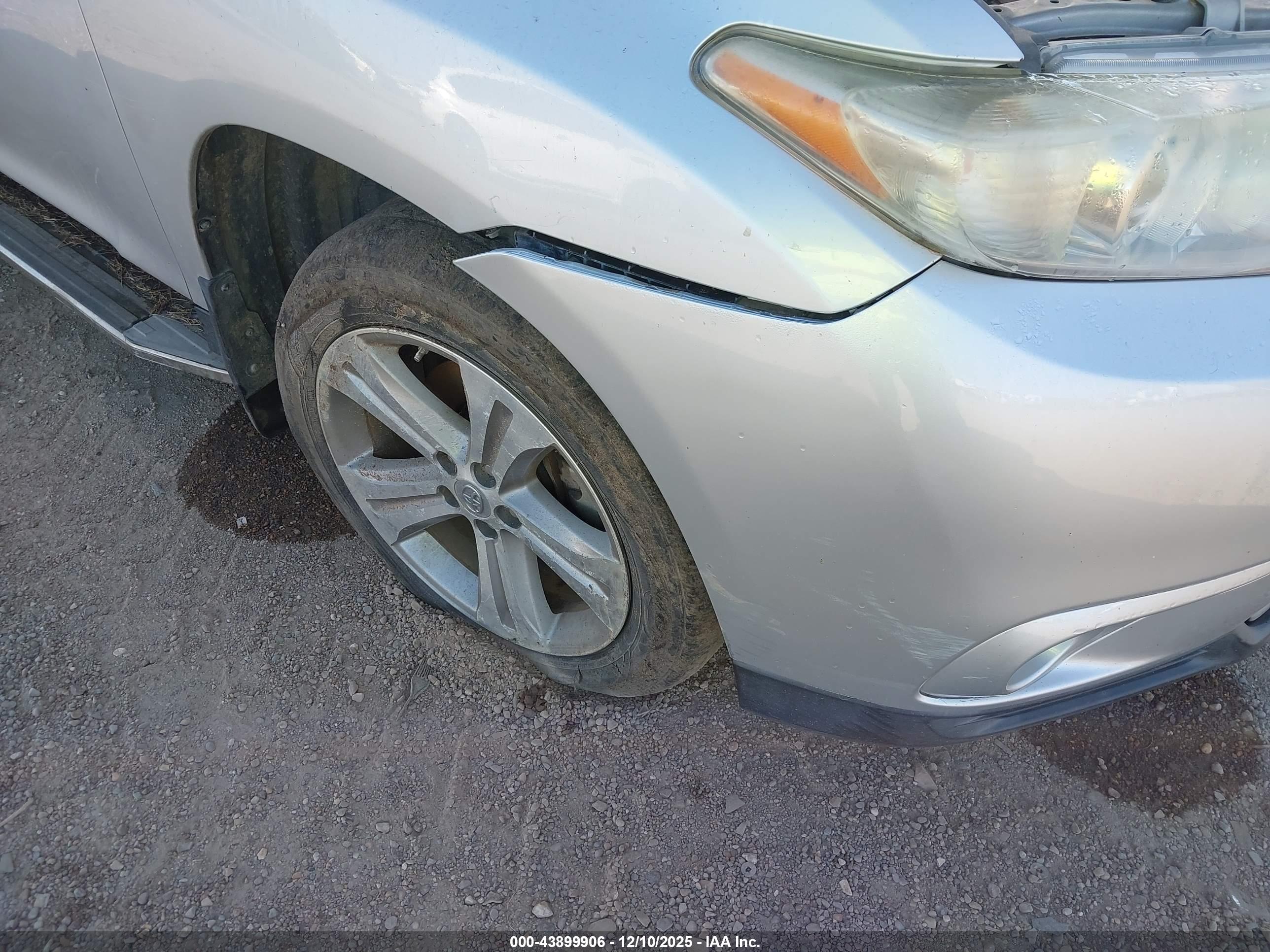 TOYOTA HIGHLANDER image 6