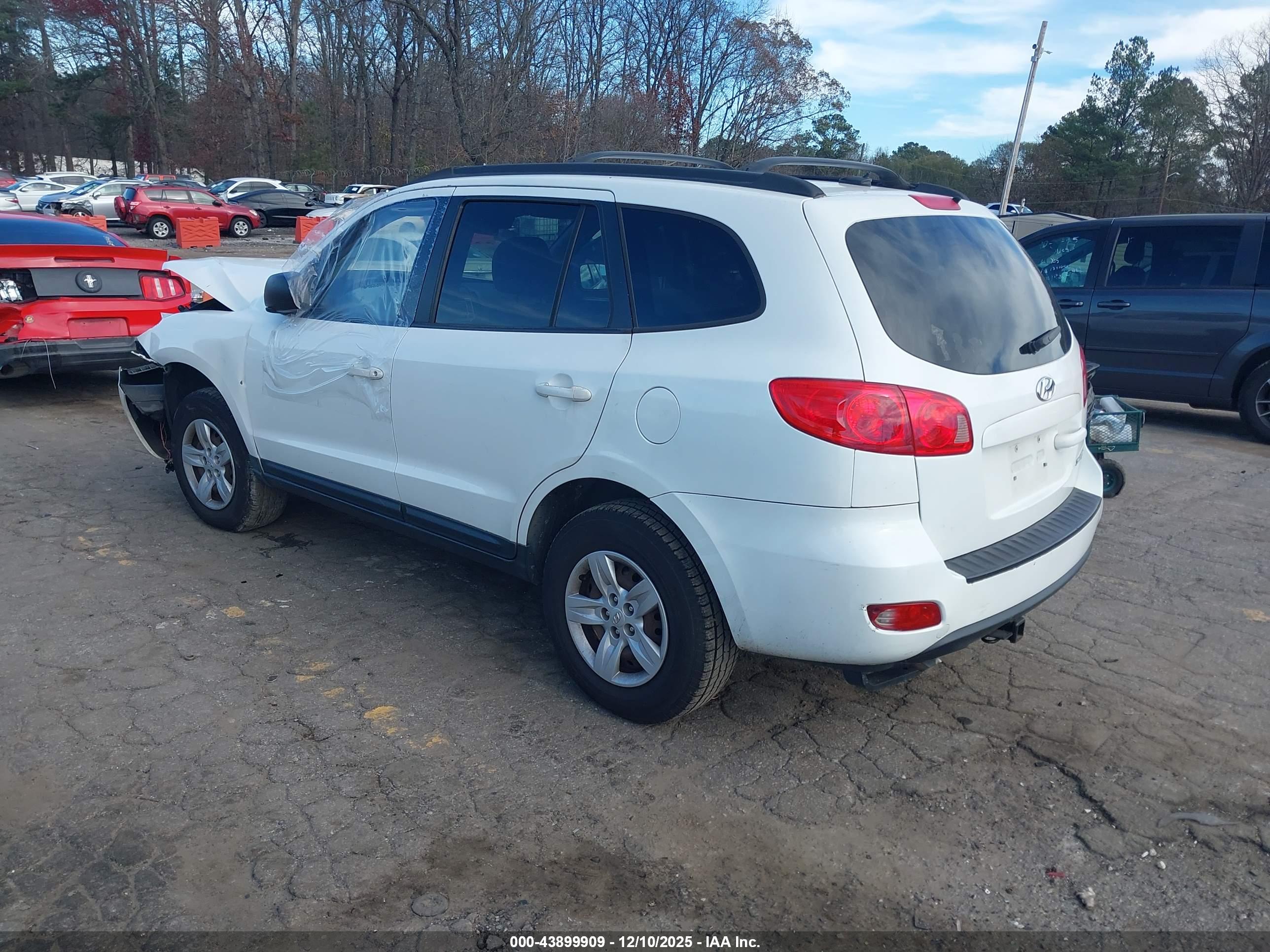 HYUNDAI SANTA image 3