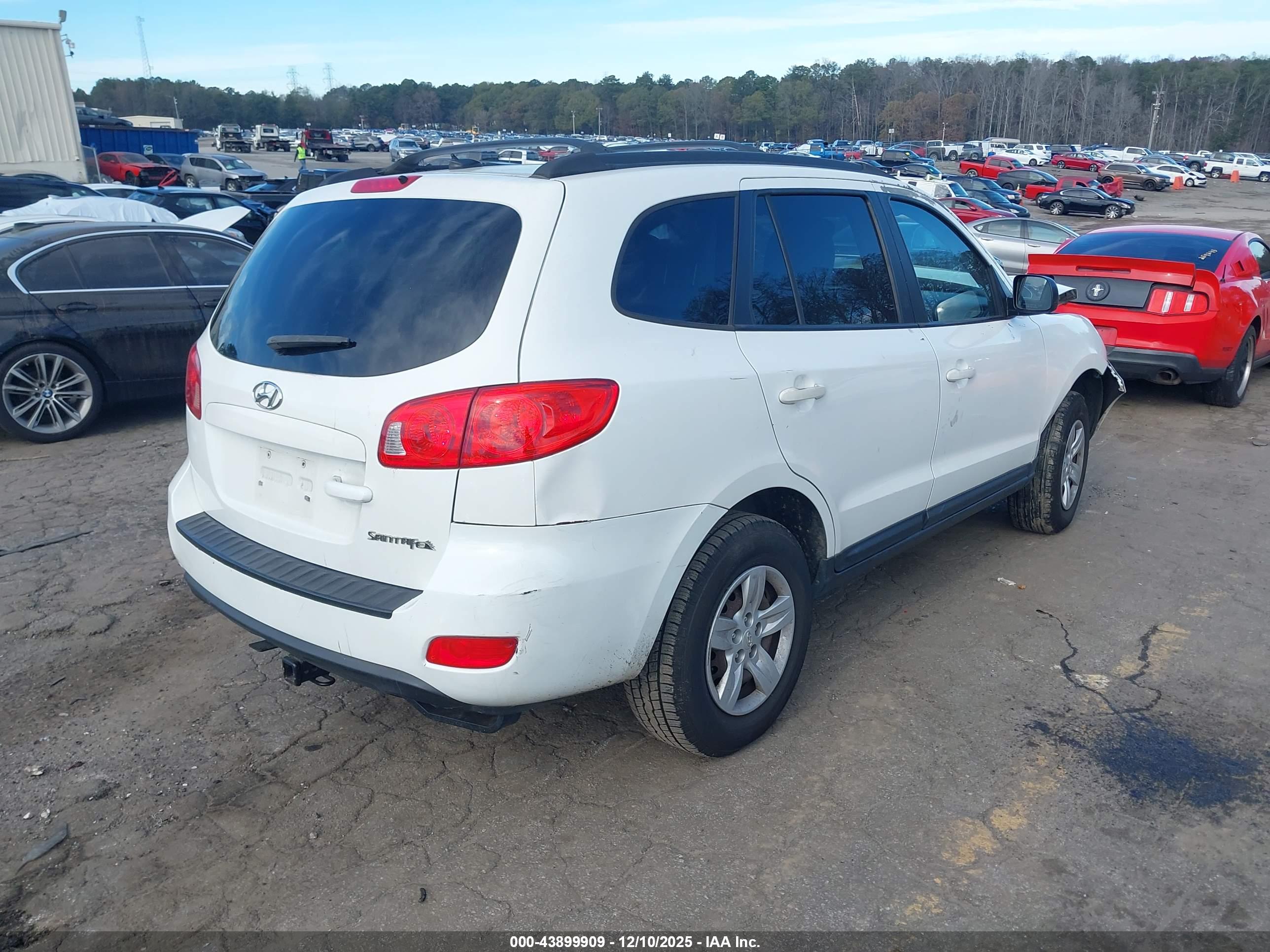 HYUNDAI SANTA image 4