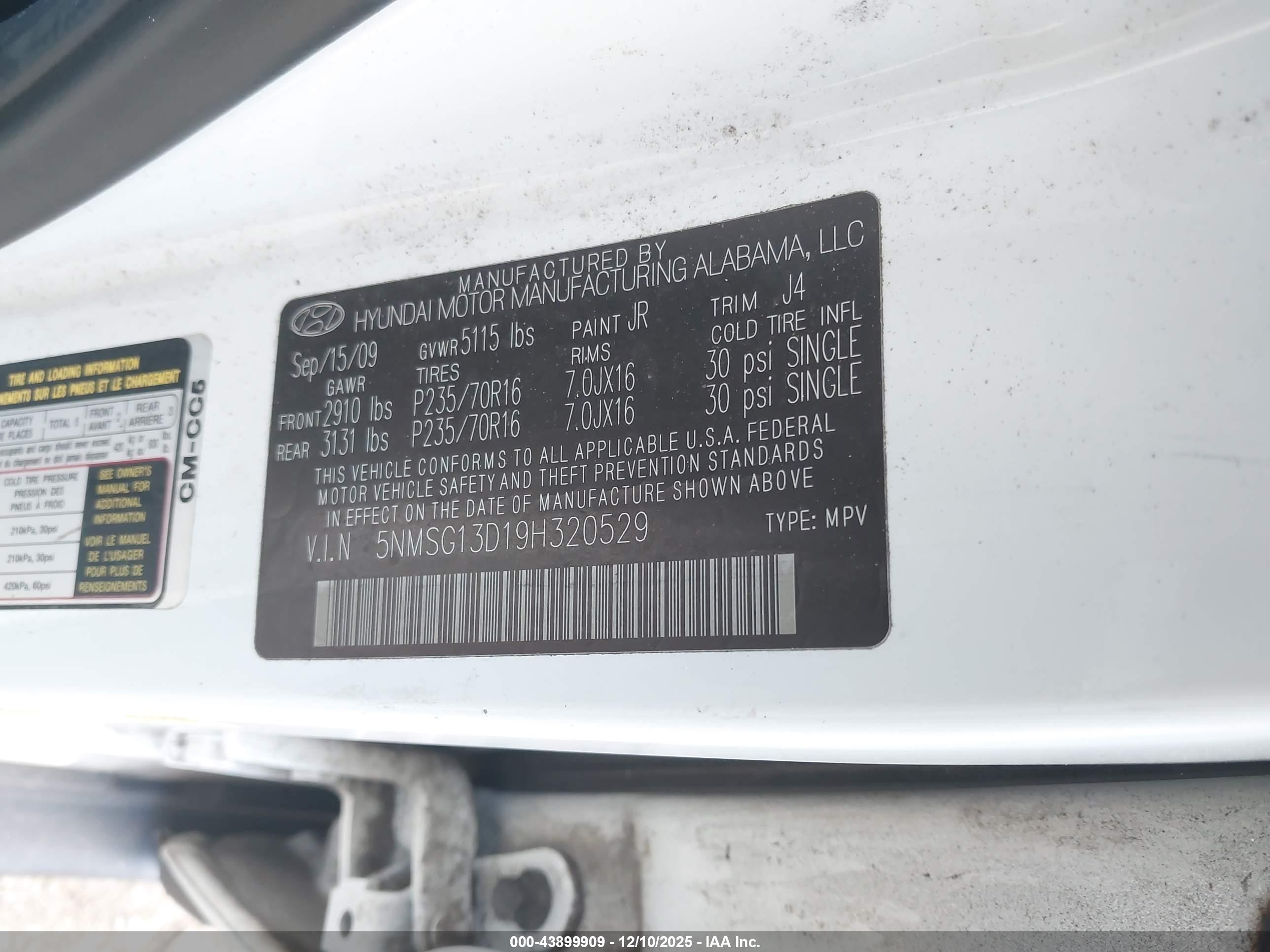 HYUNDAI SANTA image 9