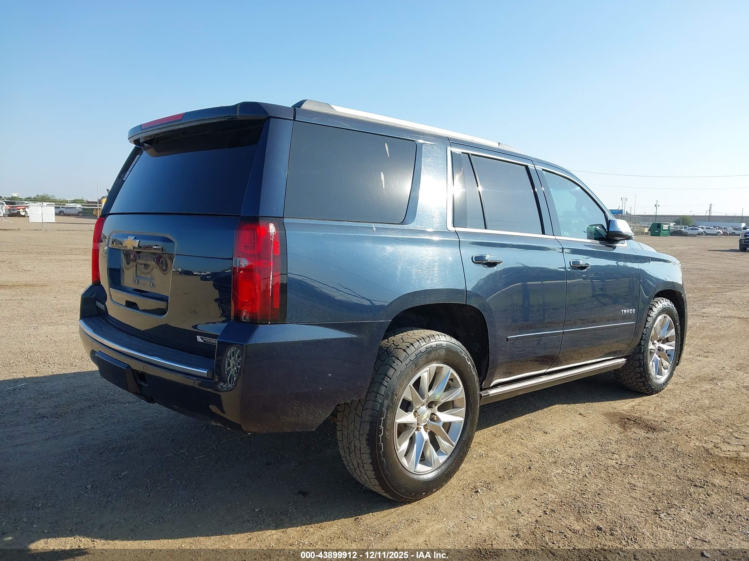 CHEVROLET TAHOE image 4
