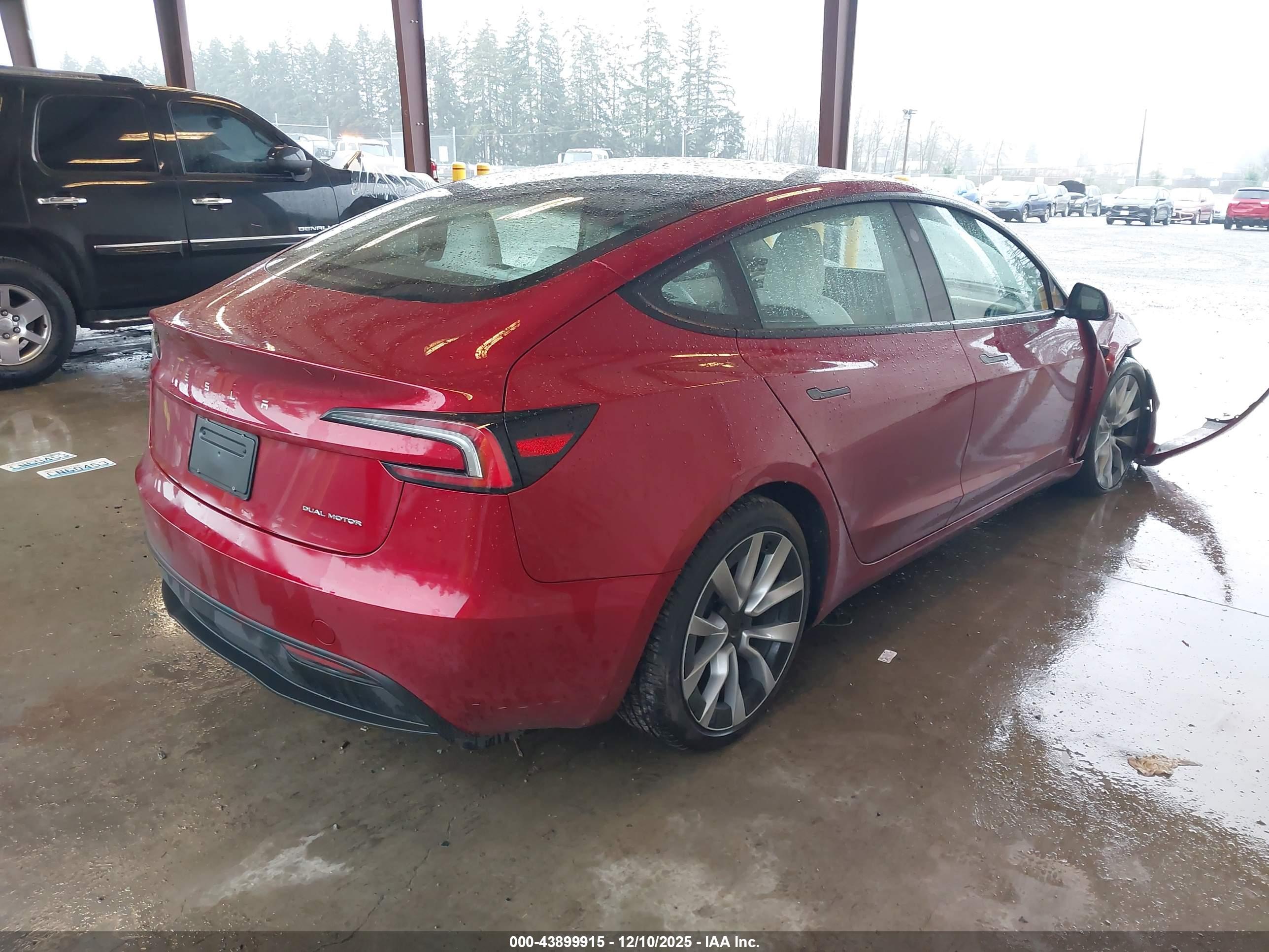 TESLA MODEL image 4
