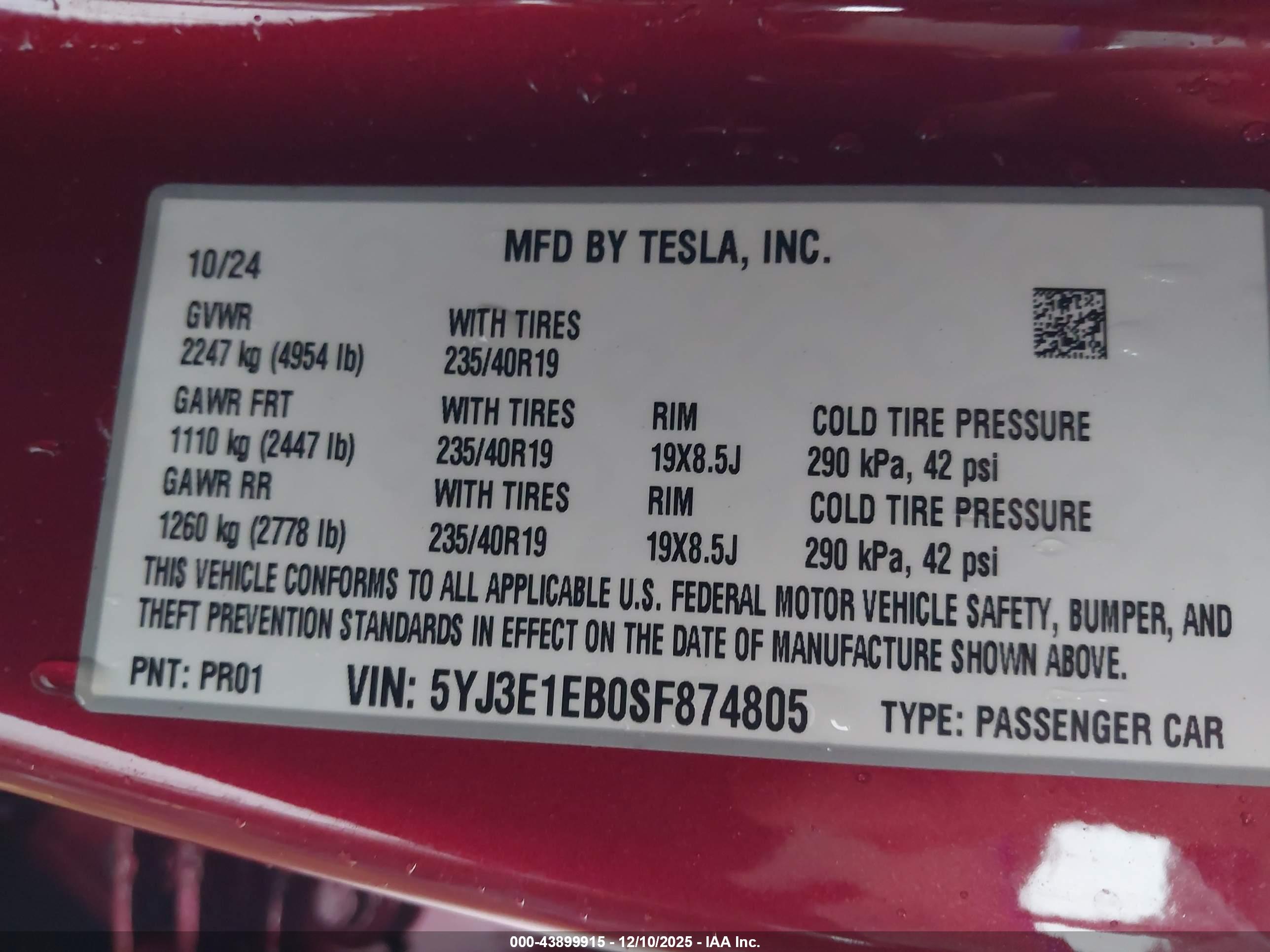 TESLA MODEL image 9