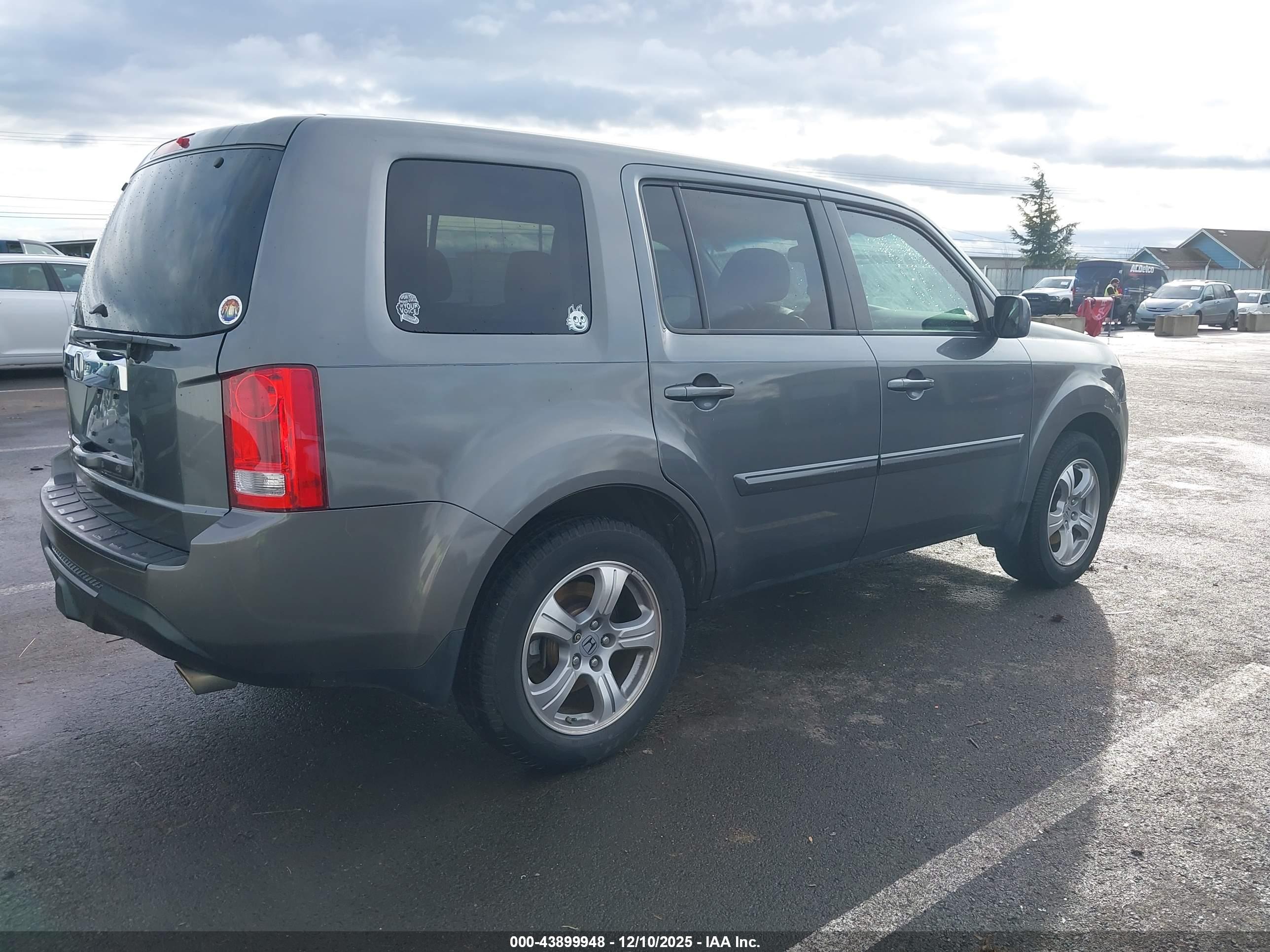 HONDA PILOT image 4