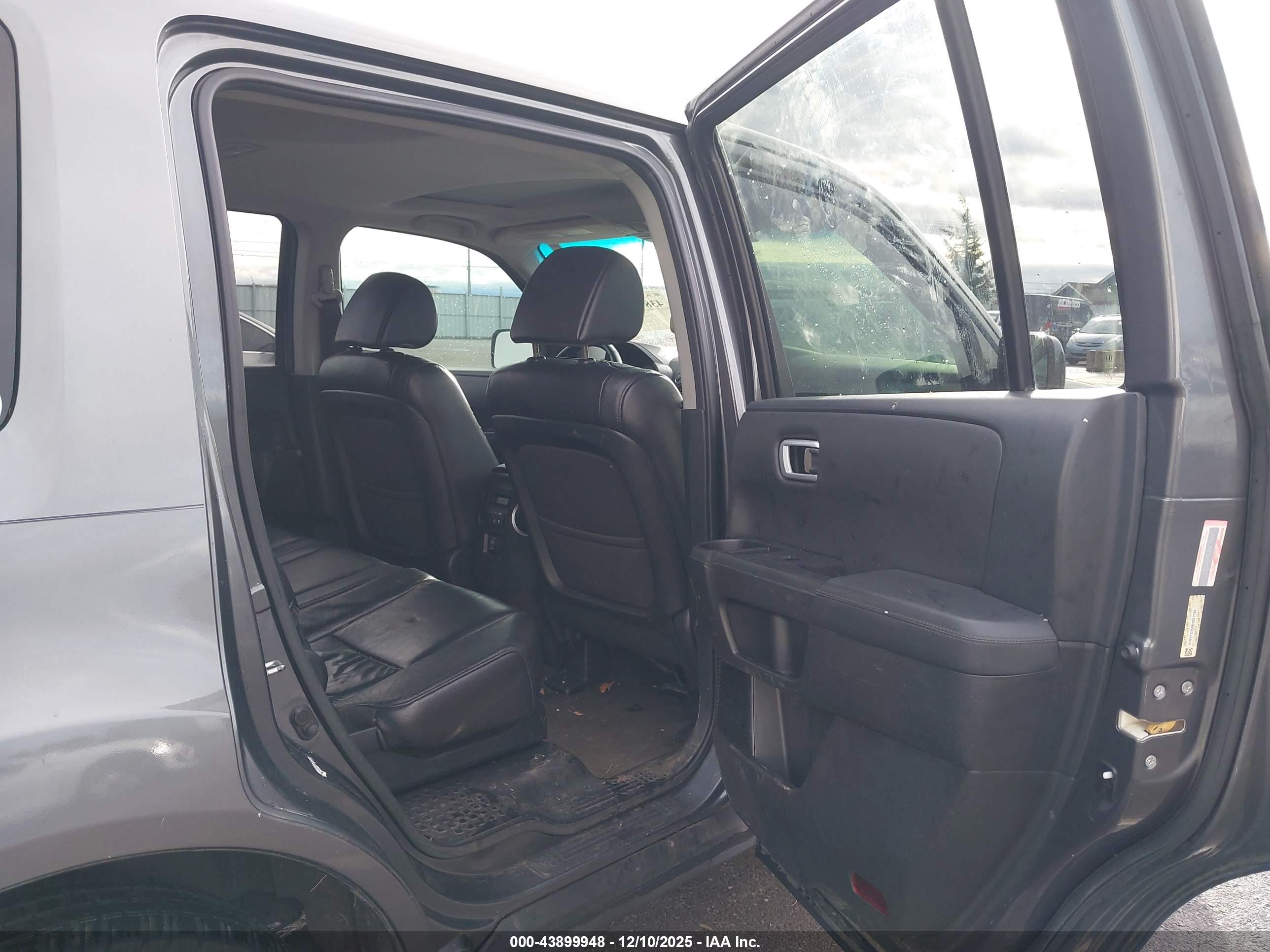 HONDA PILOT image 8