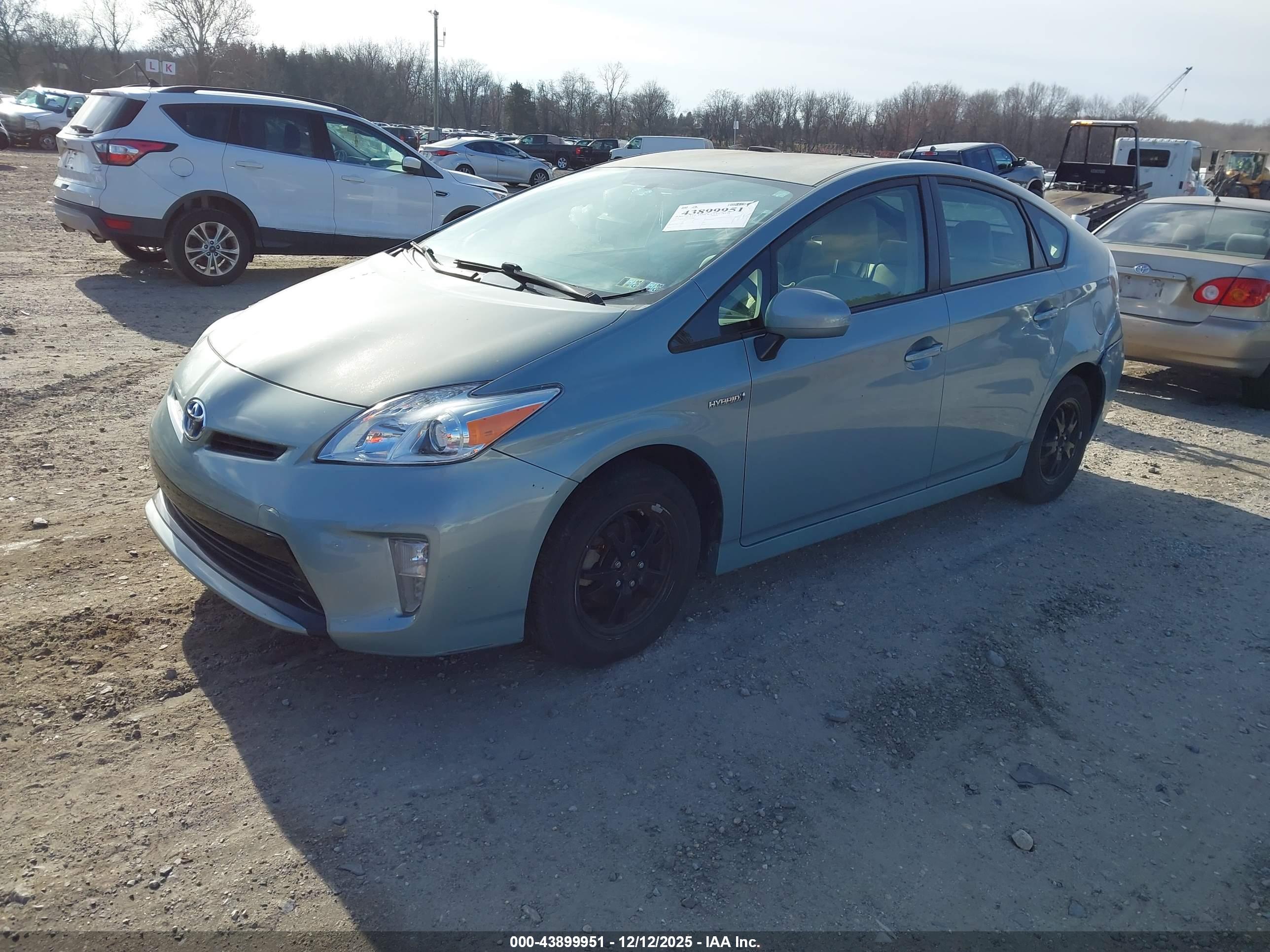 TOYOTA PRIUS image 2