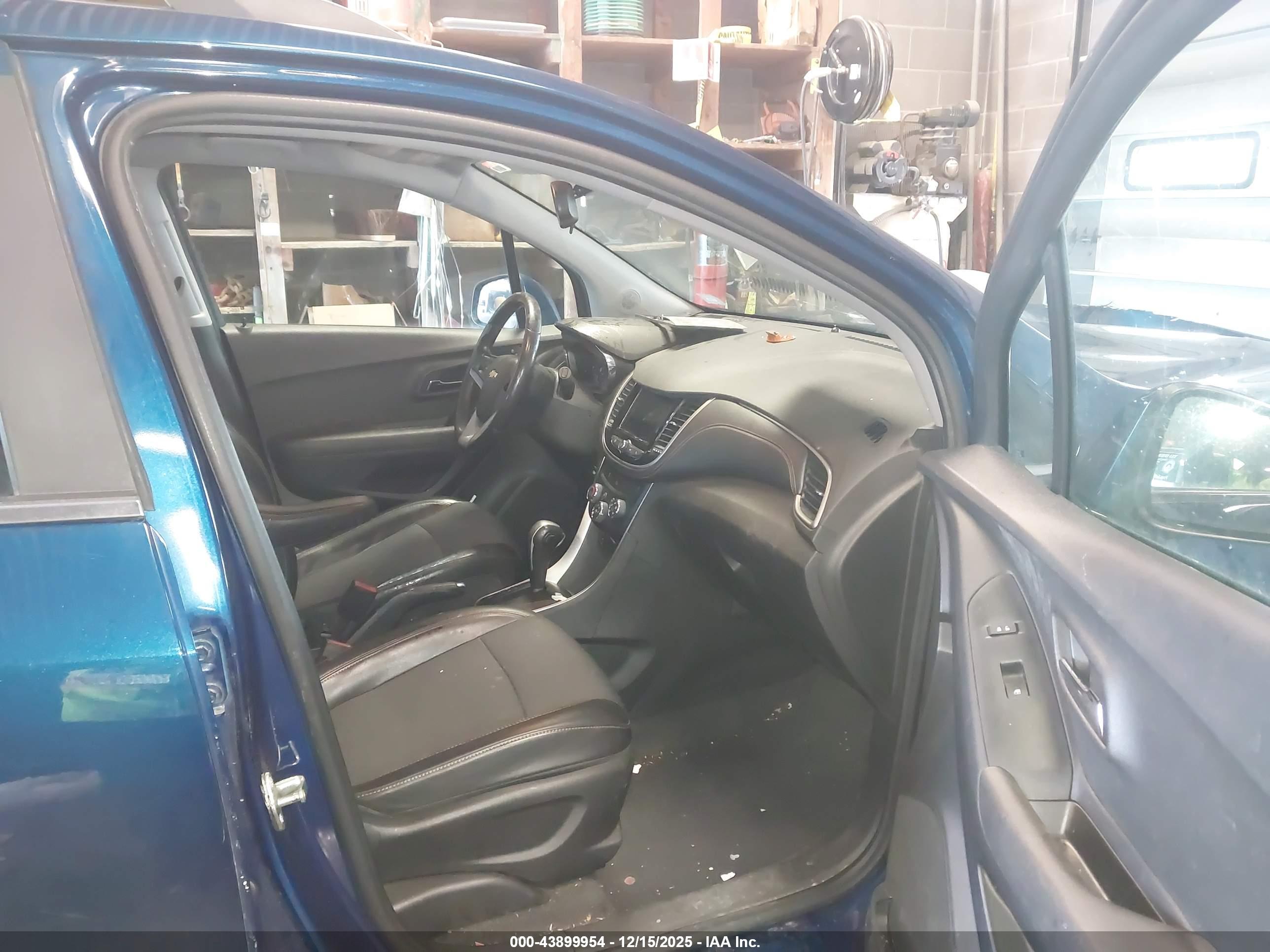 CHEVROLET TRAX image 5