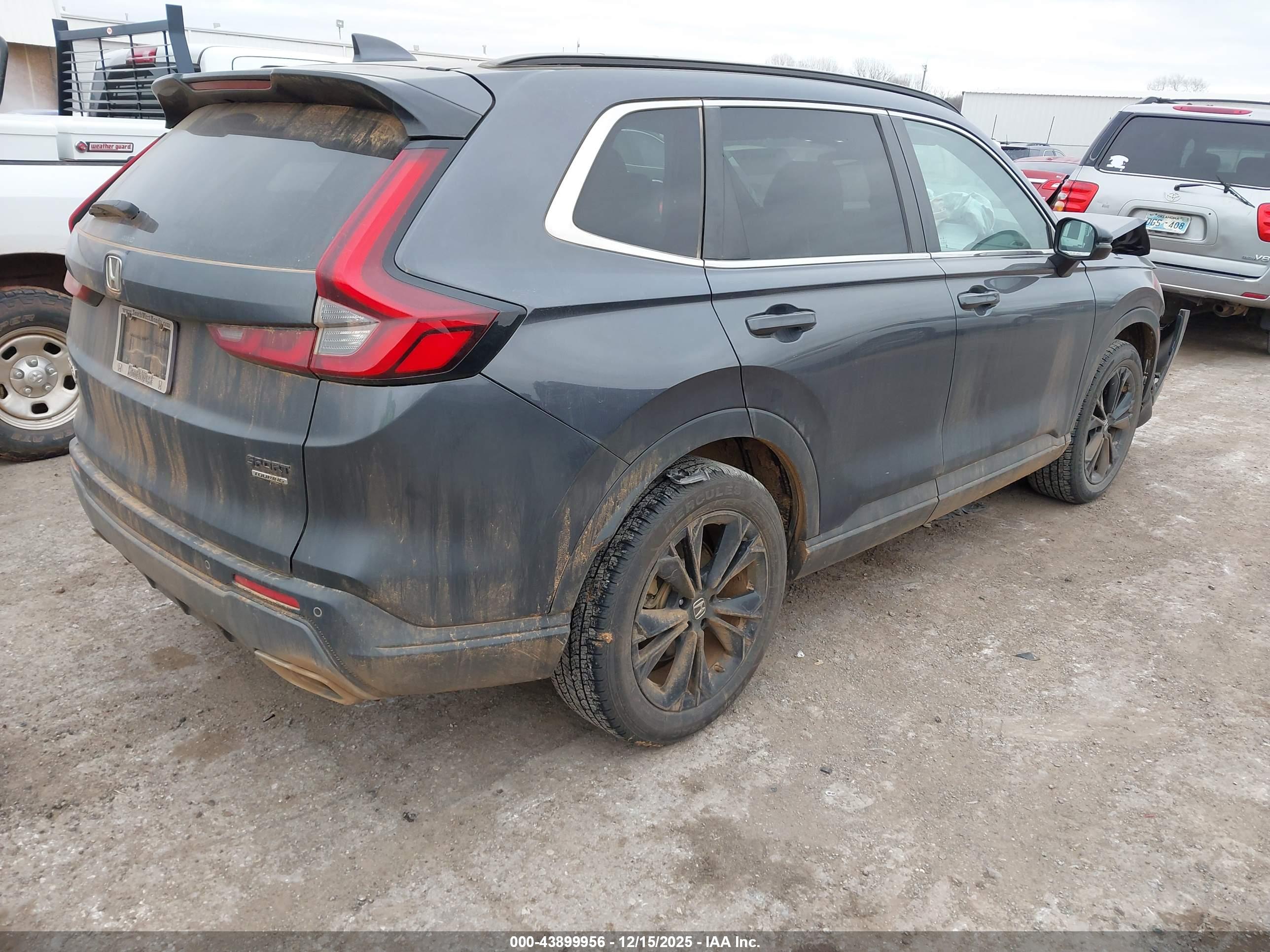 HONDA CR-V image 4