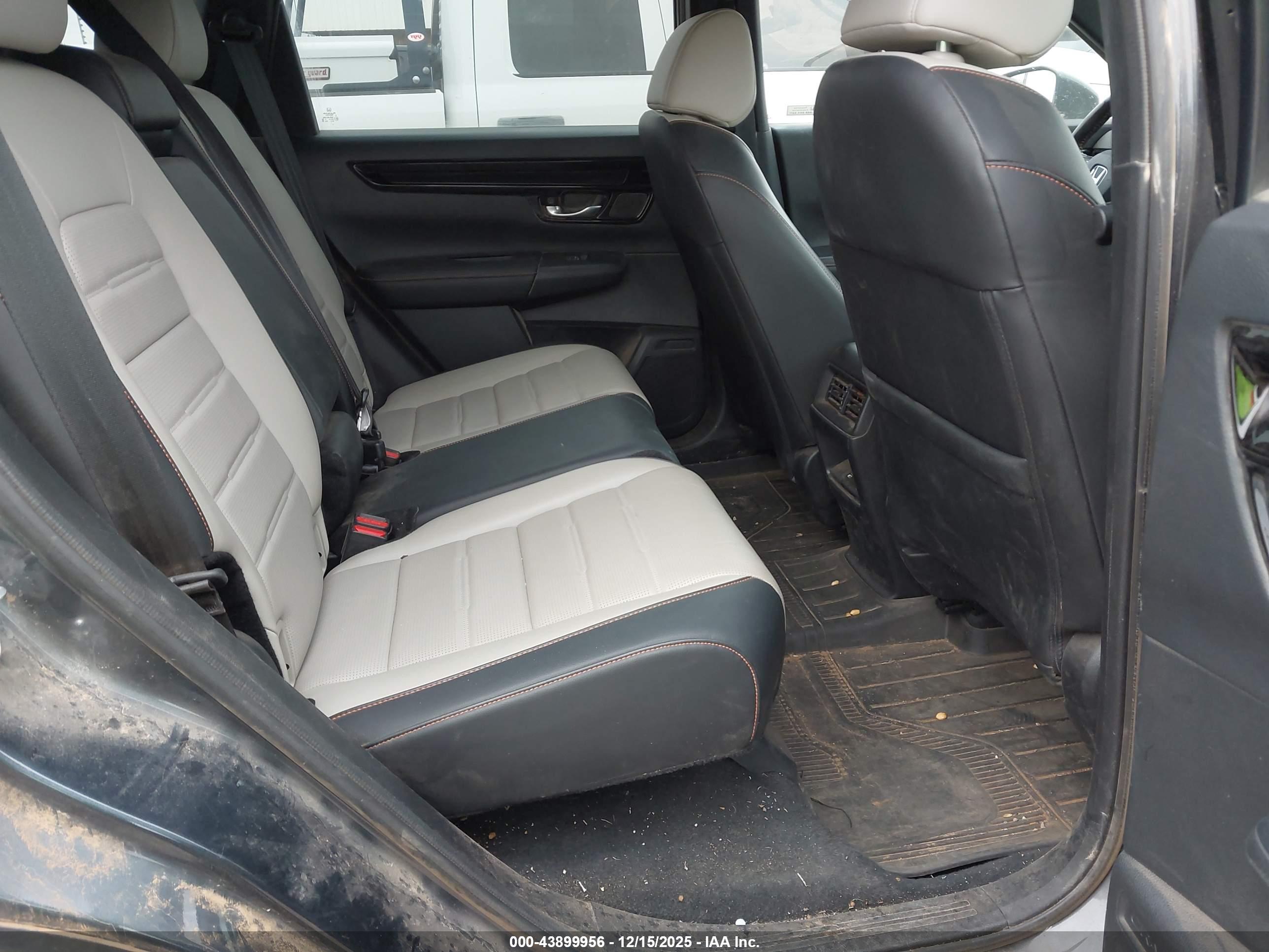 HONDA CR-V image 8