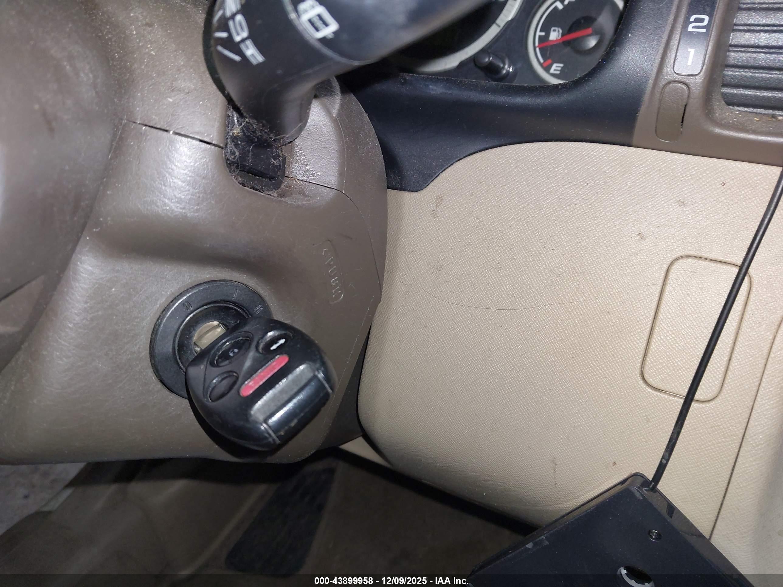 HONDA CR-V image 11