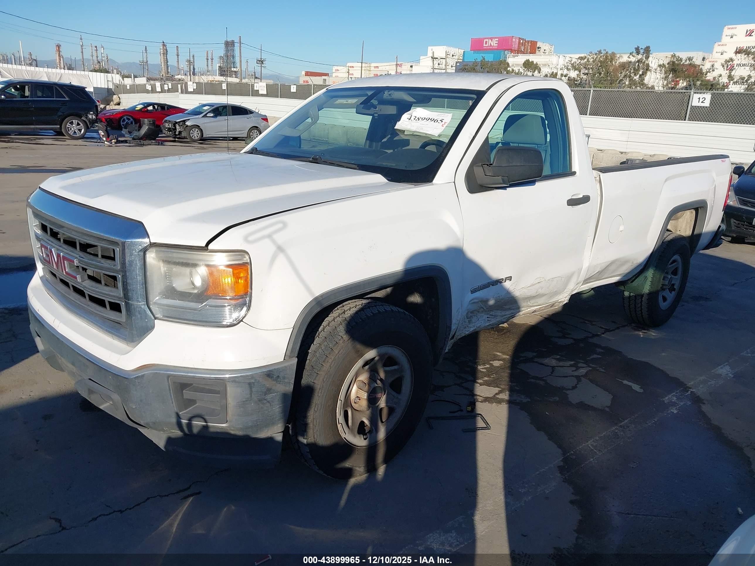 GMC SIERRA image 2