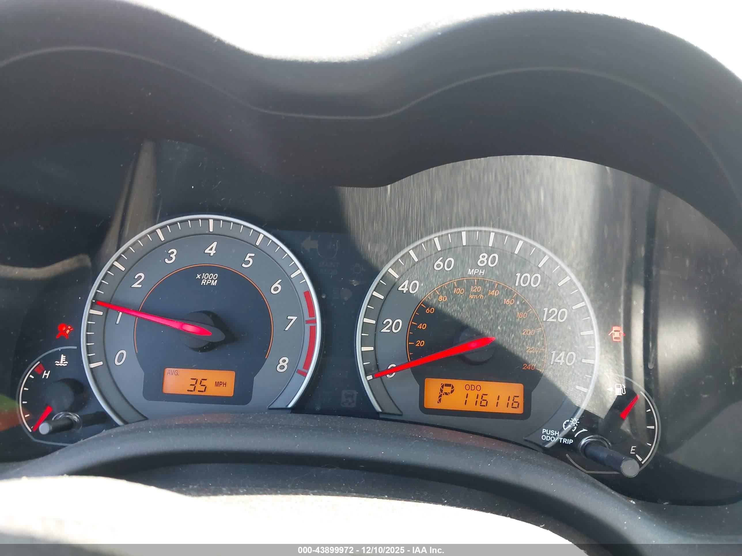 TOYOTA COROLLA image 7
