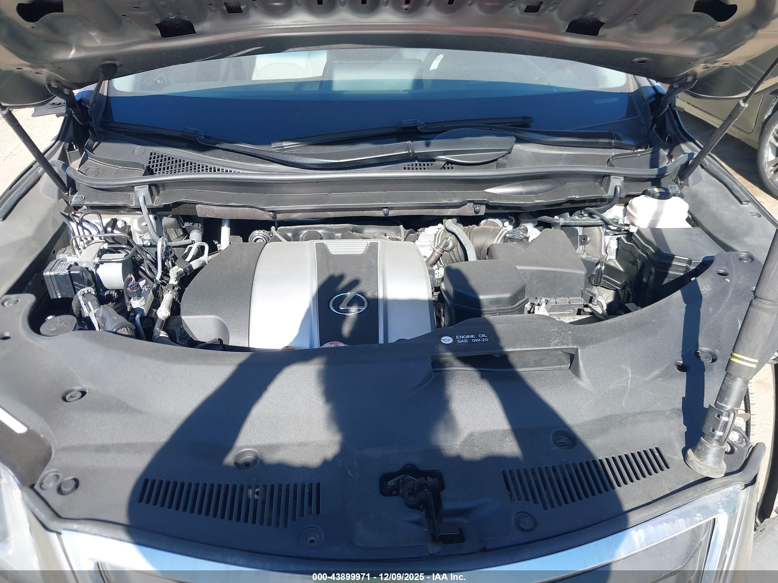 LEXUS RX image 10