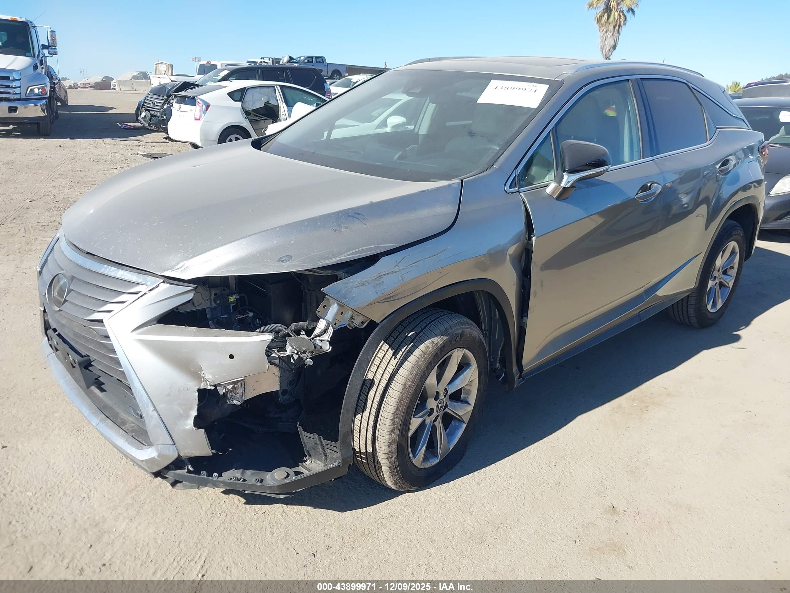 LEXUS RX image 2