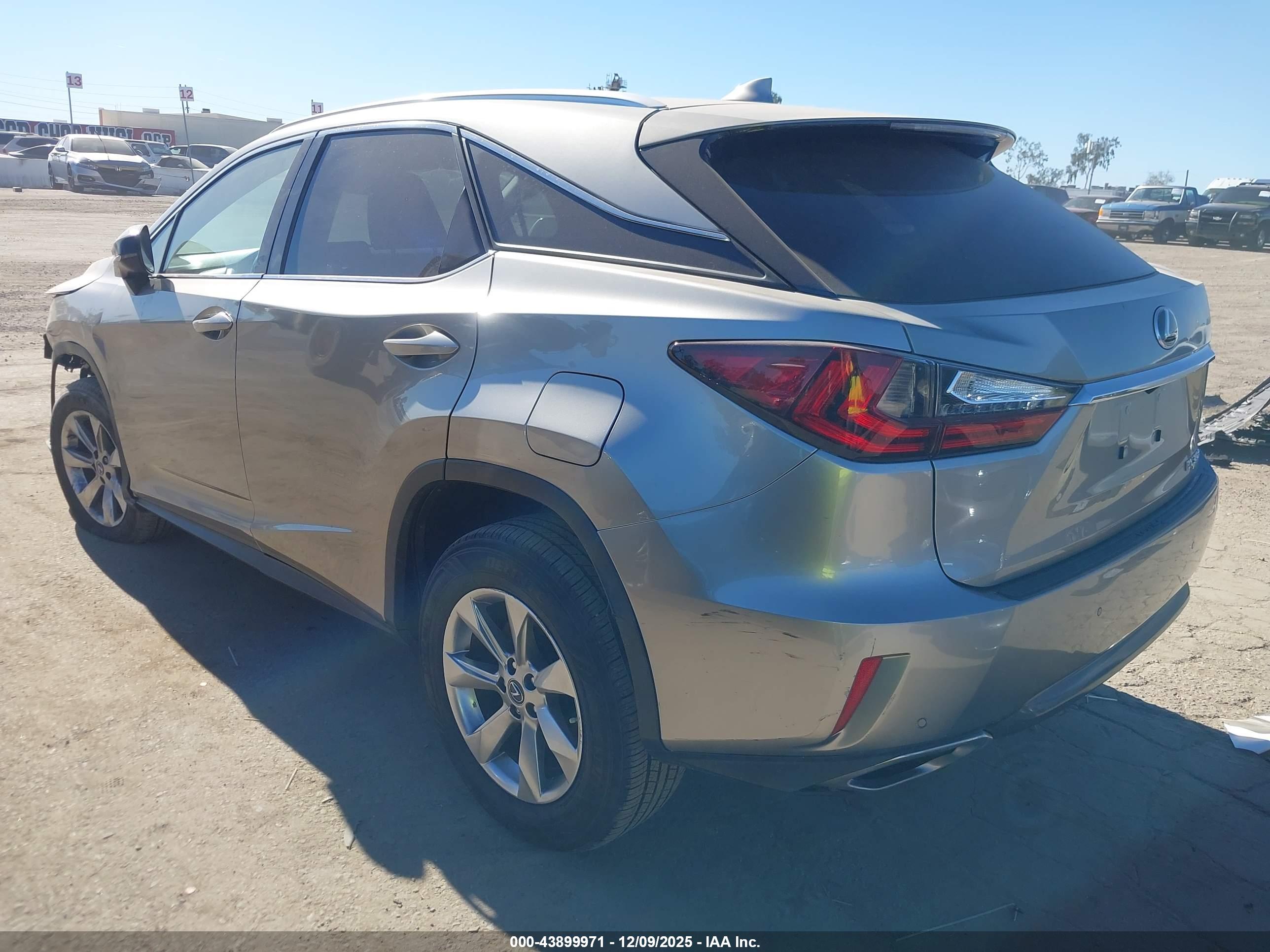 LEXUS RX image 3