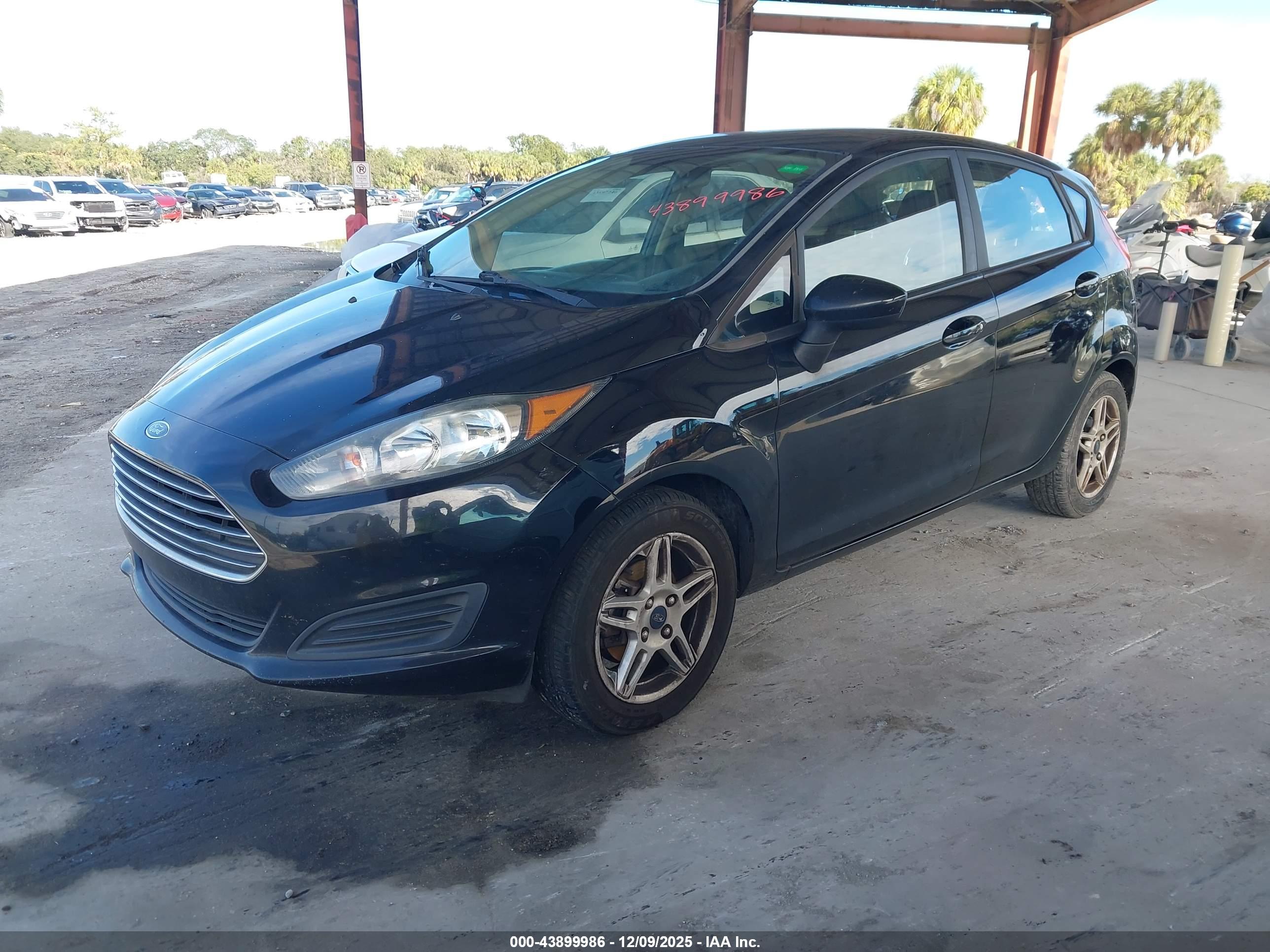 FORD FIESTA image 2