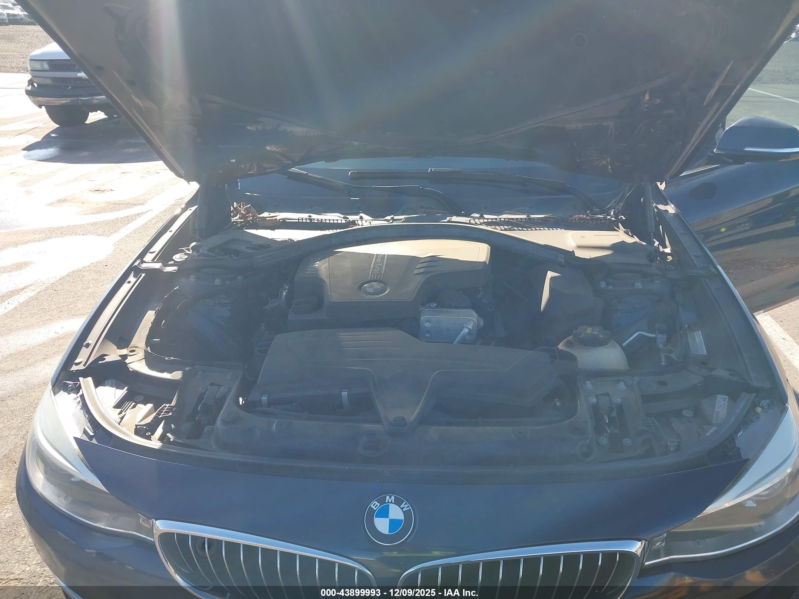 BMW 328I image 10