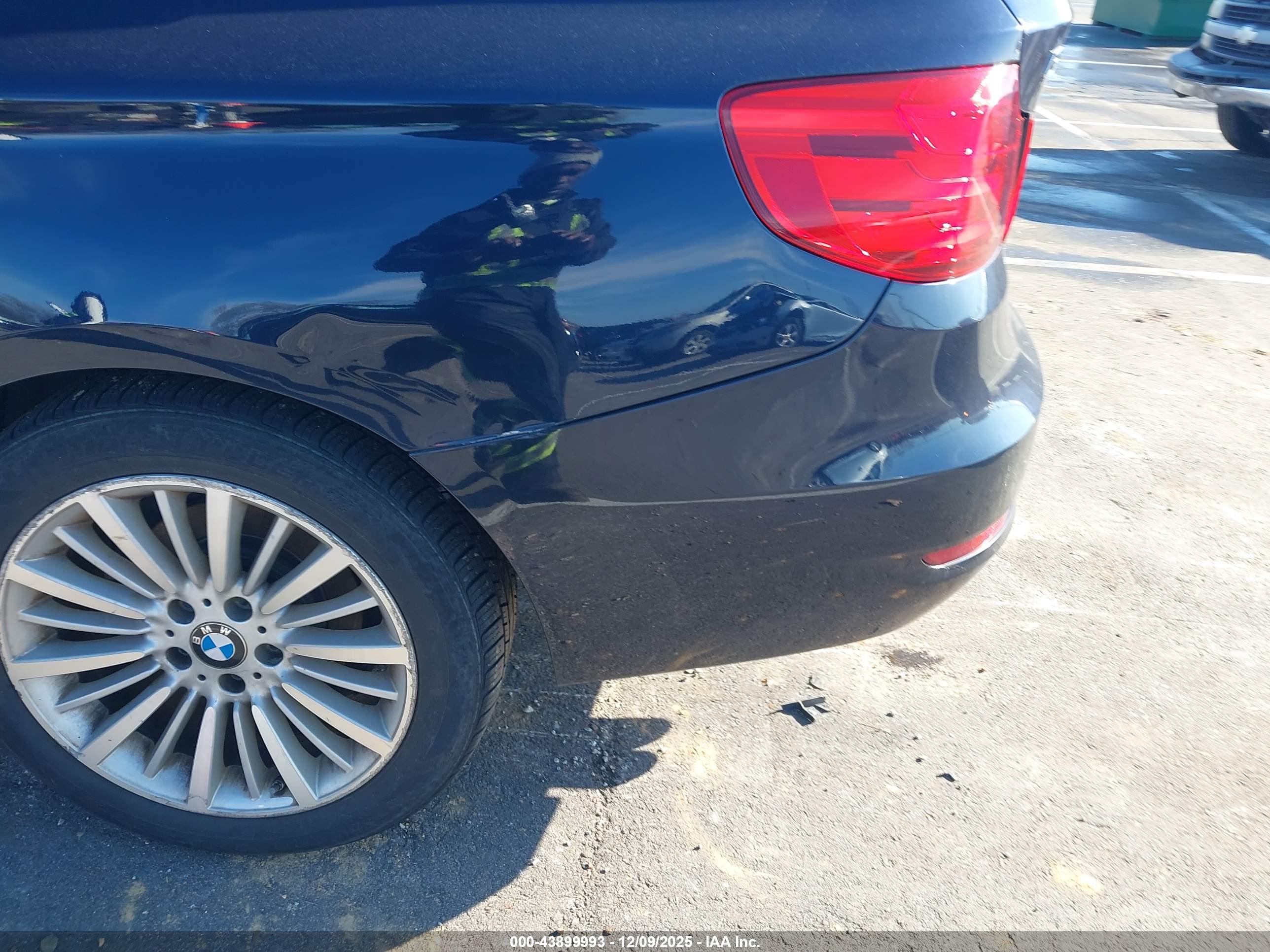 BMW 328I image 6