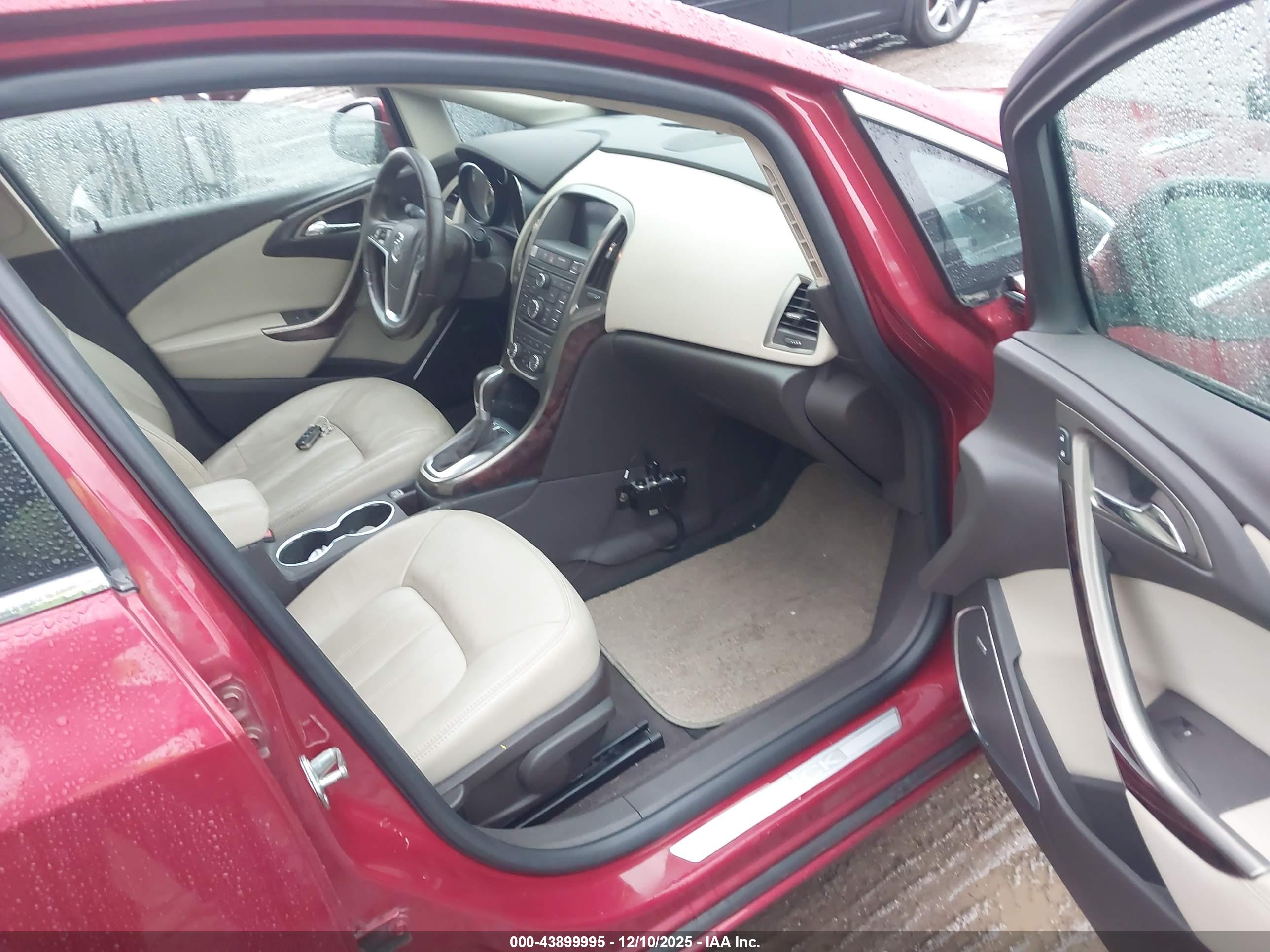 BUICK VERANO image 5