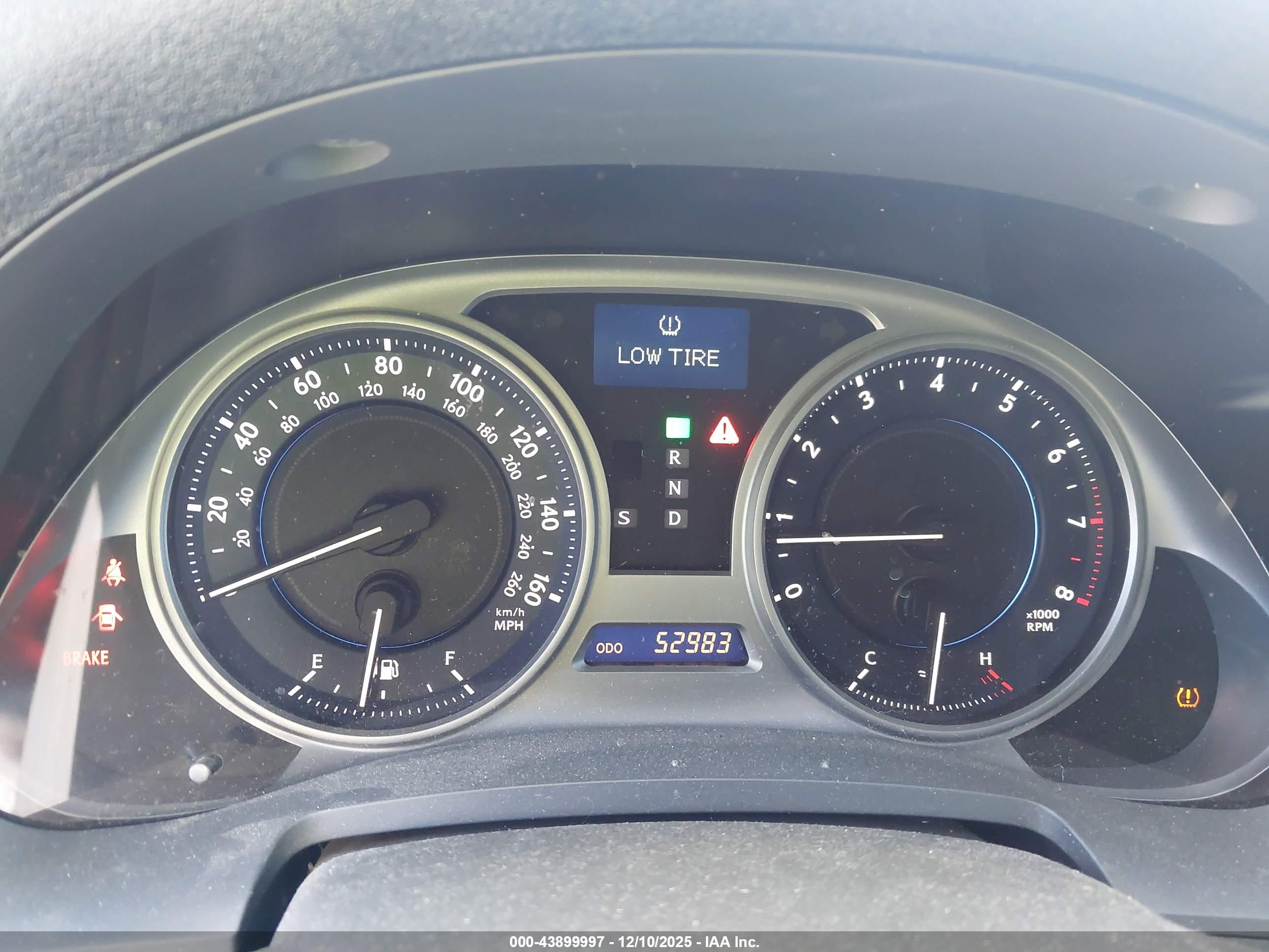LEXUS IS image 7