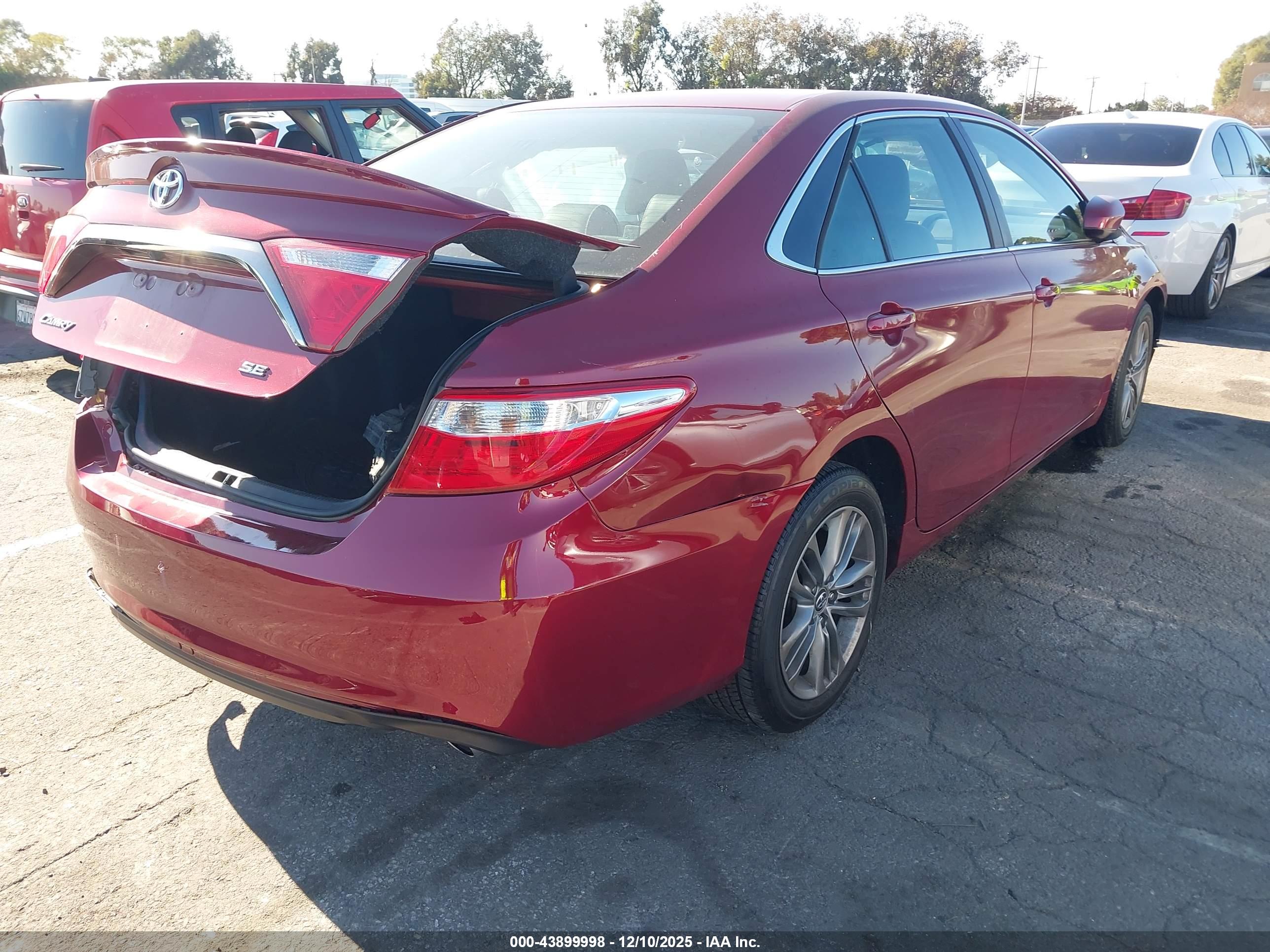 TOYOTA CAMRY image 4