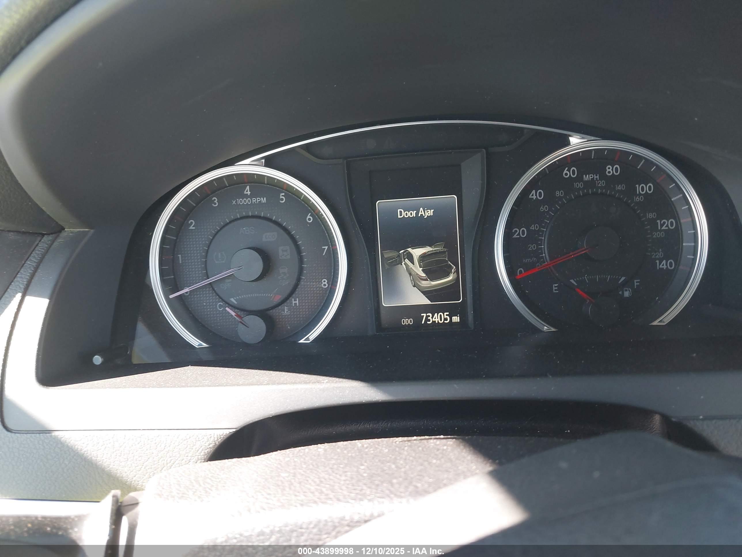 TOYOTA CAMRY image 7