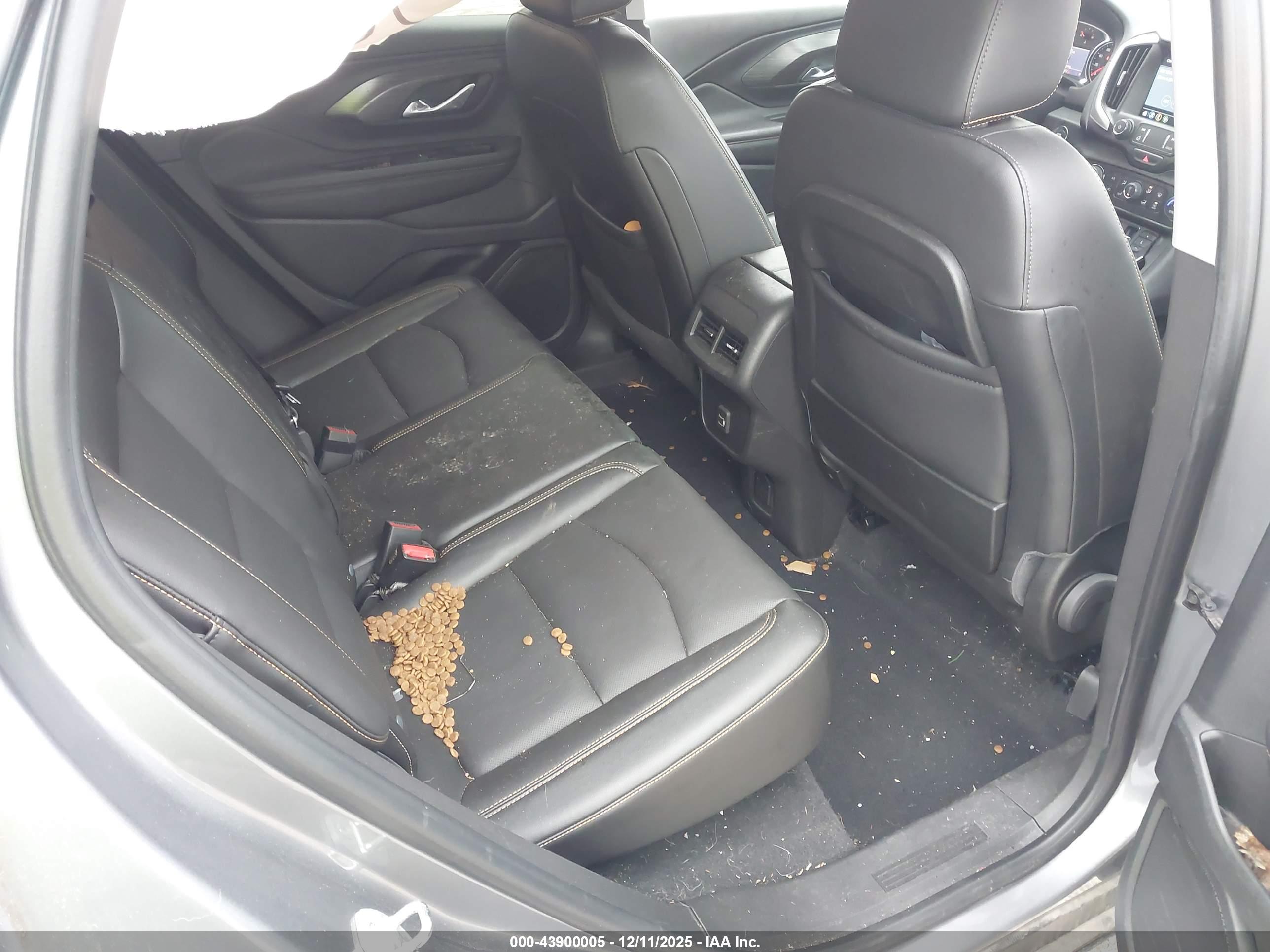 GMC TERRAIN image 8