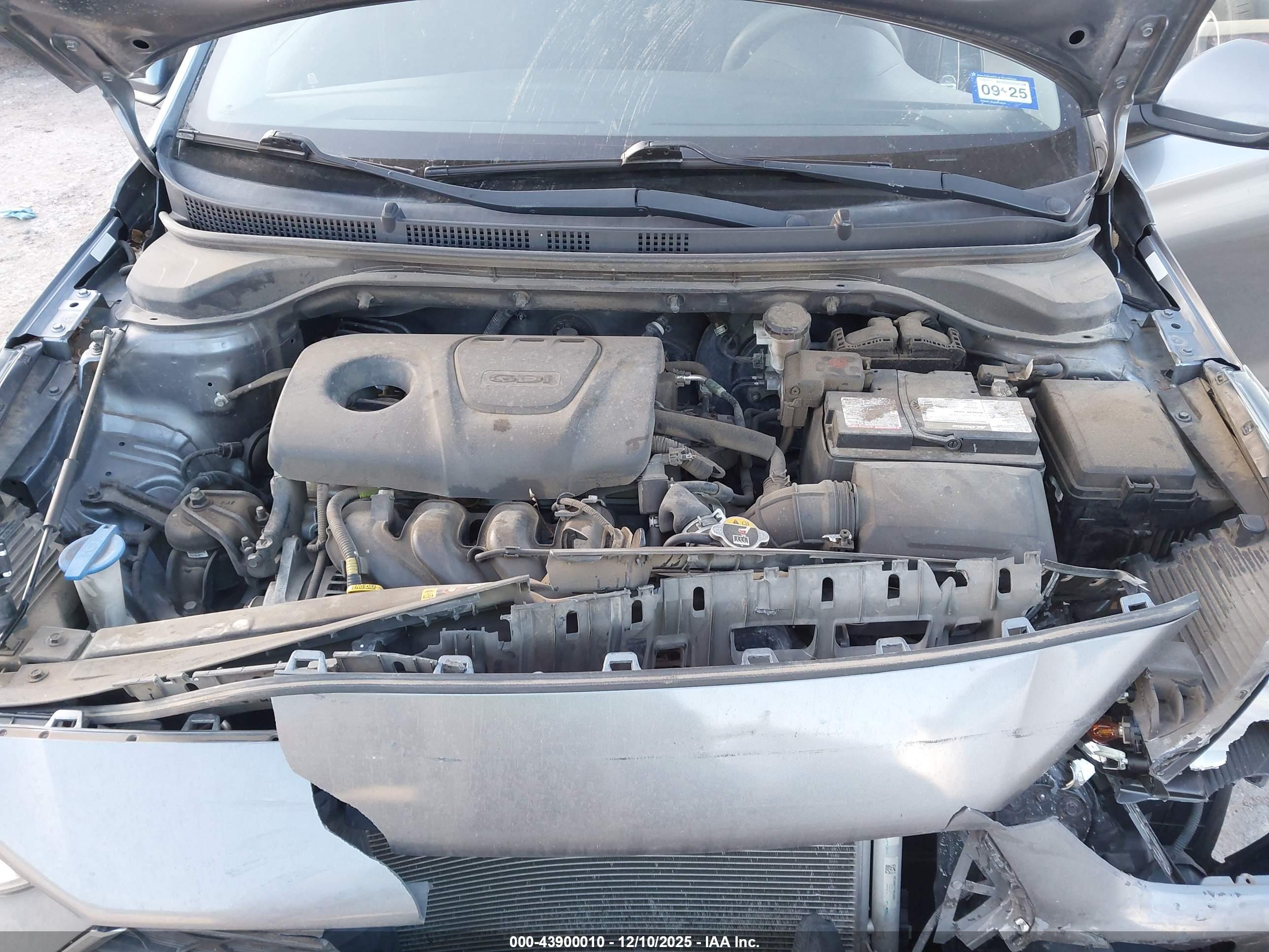 HYUNDAI ACCENT image 10