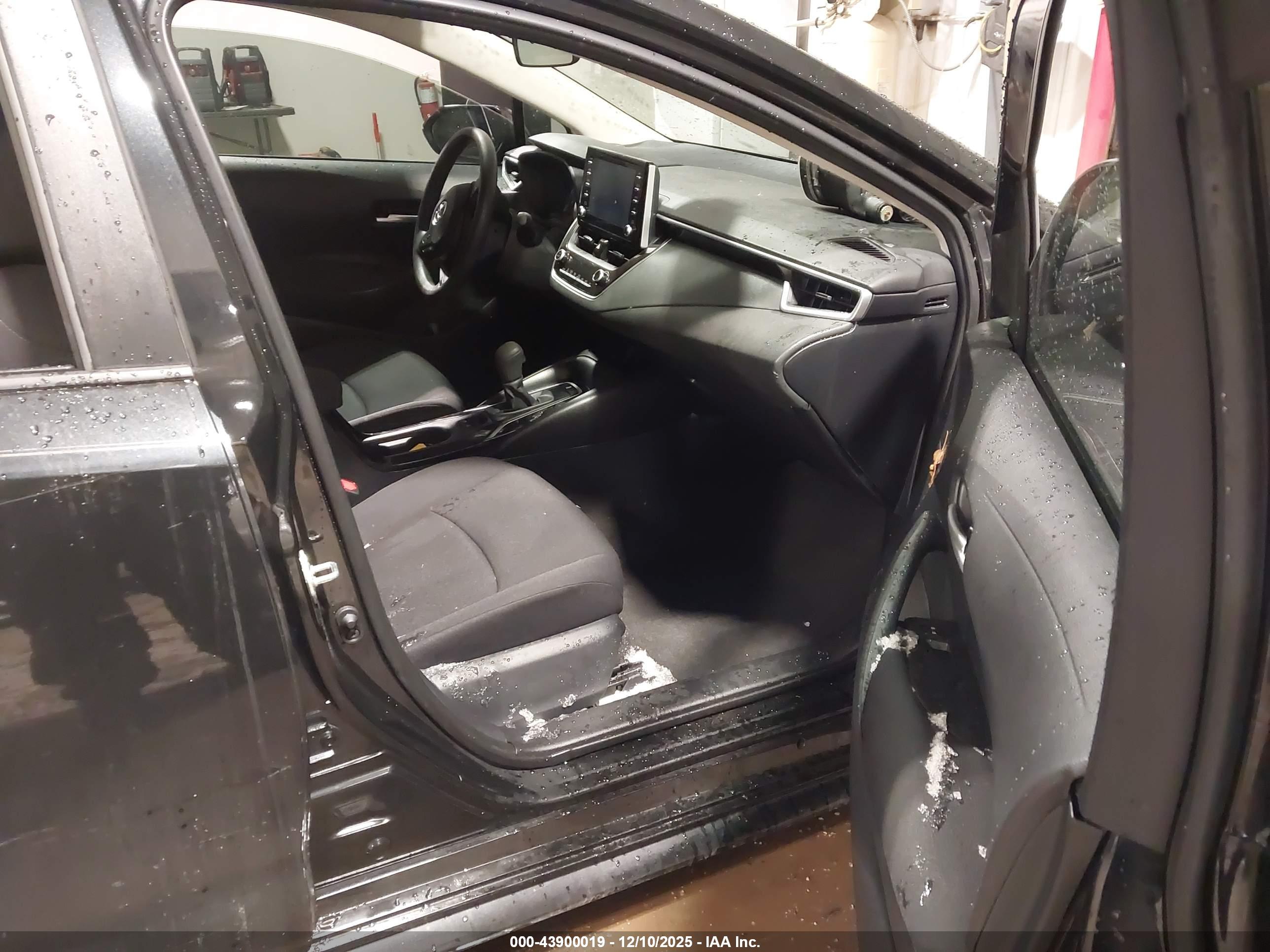 TOYOTA COROLLA image 5