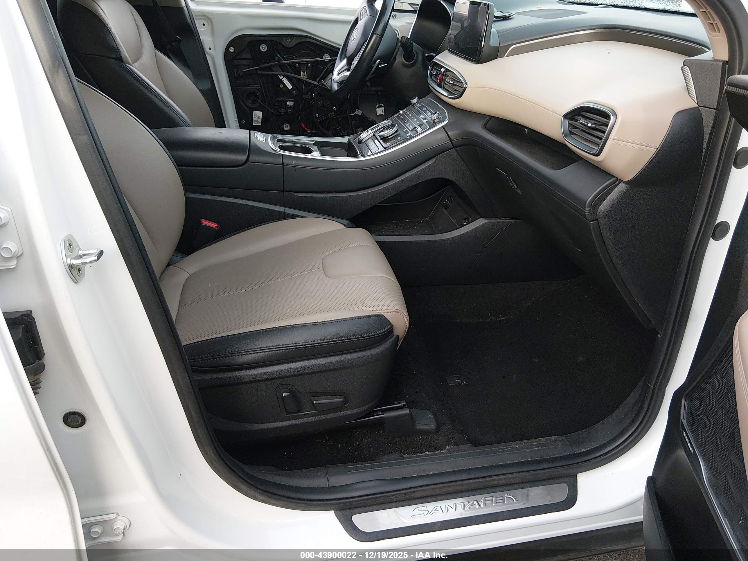 HYUNDAI SANTA image 5
