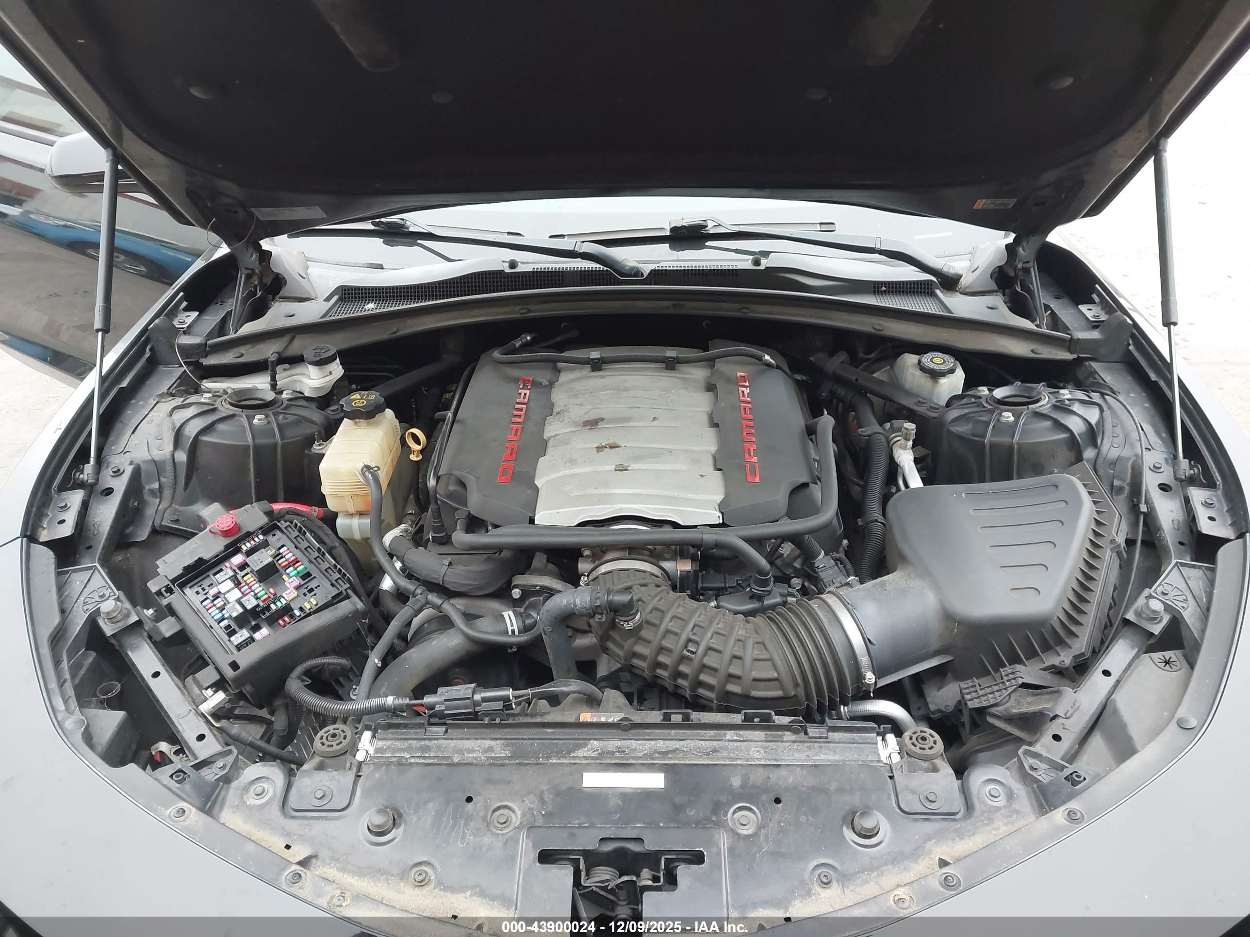 CHEVROLET CAMARO image 10