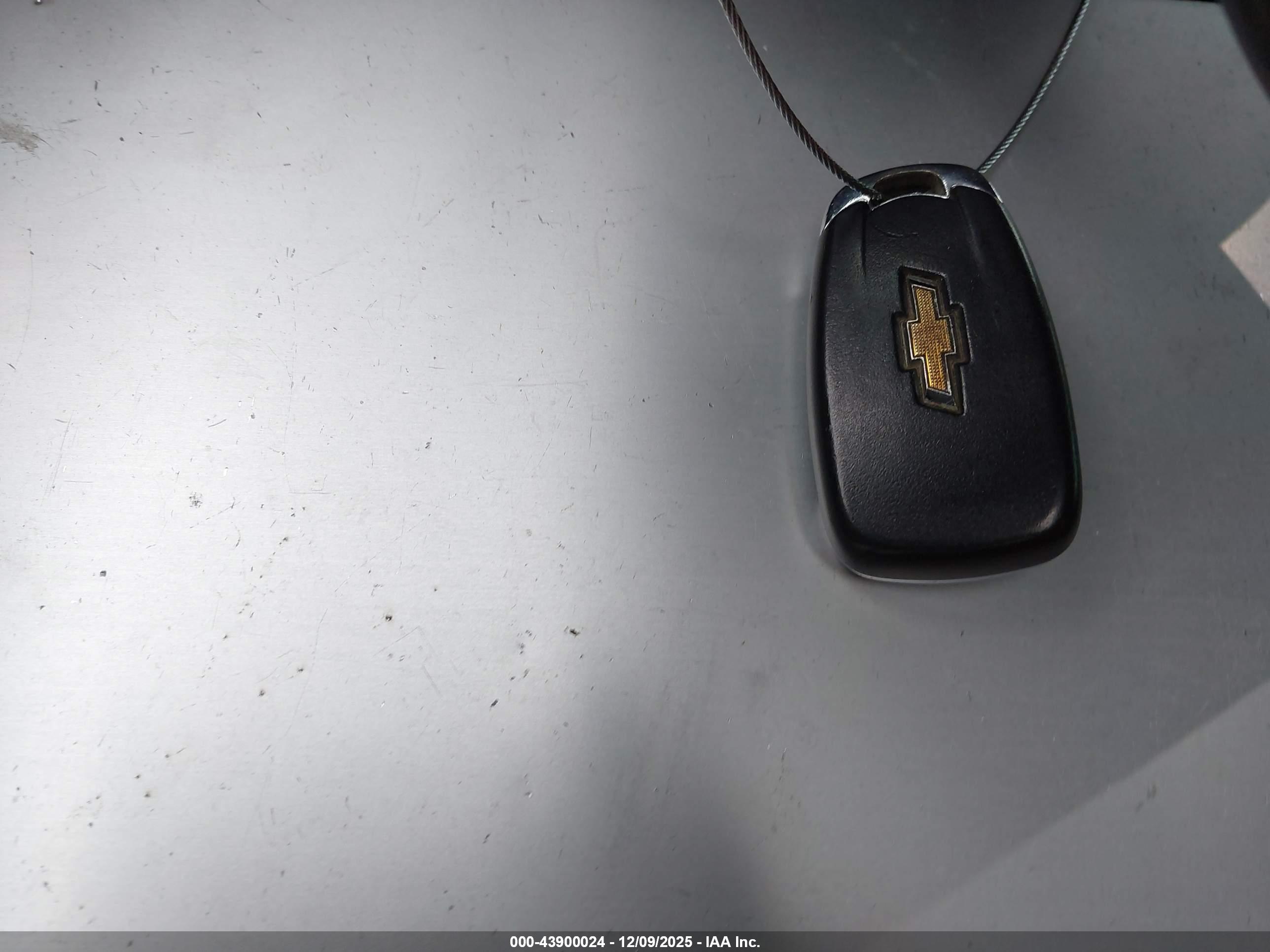 CHEVROLET CAMARO image 11