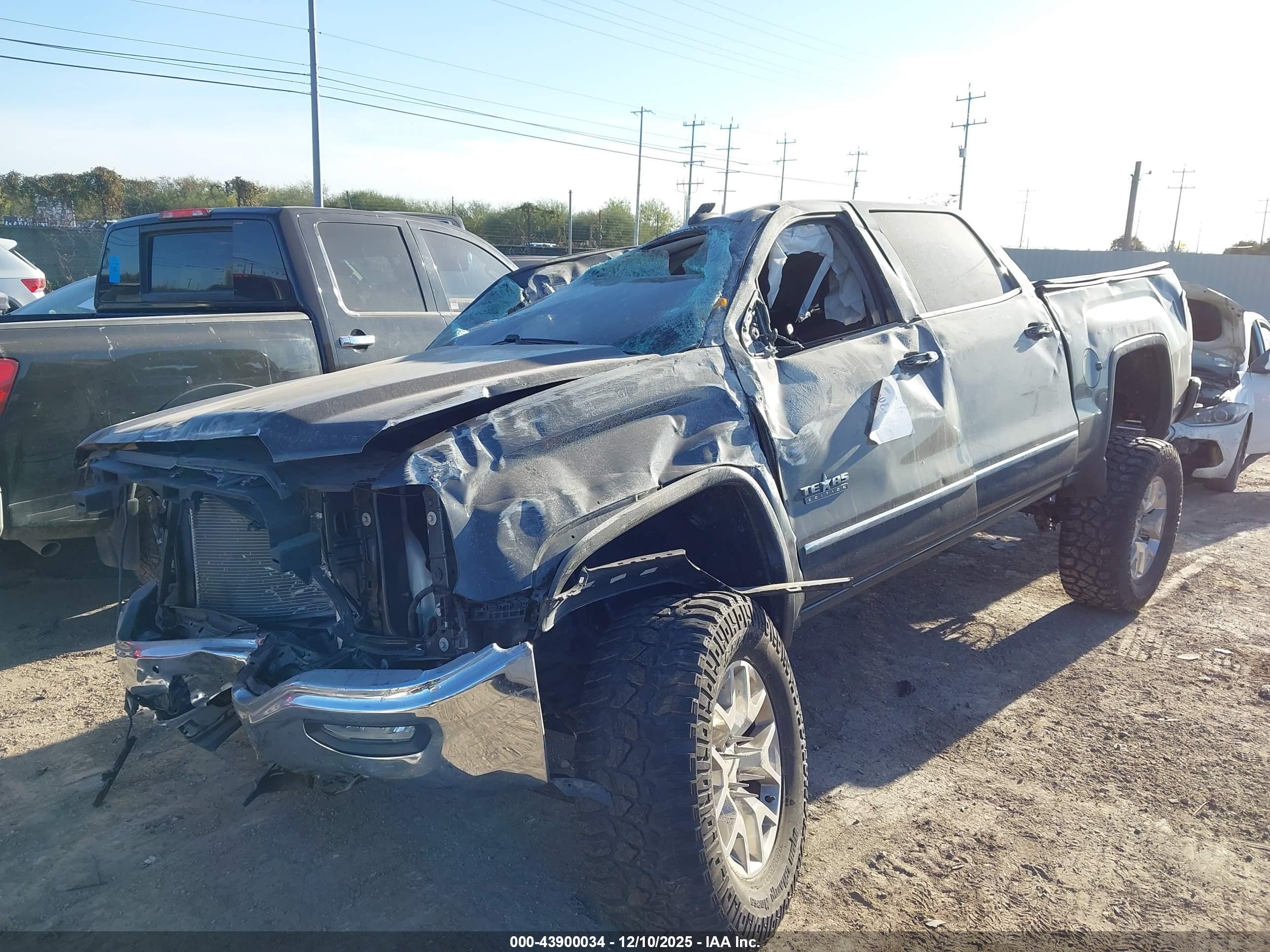 GMC SIERRA image 6