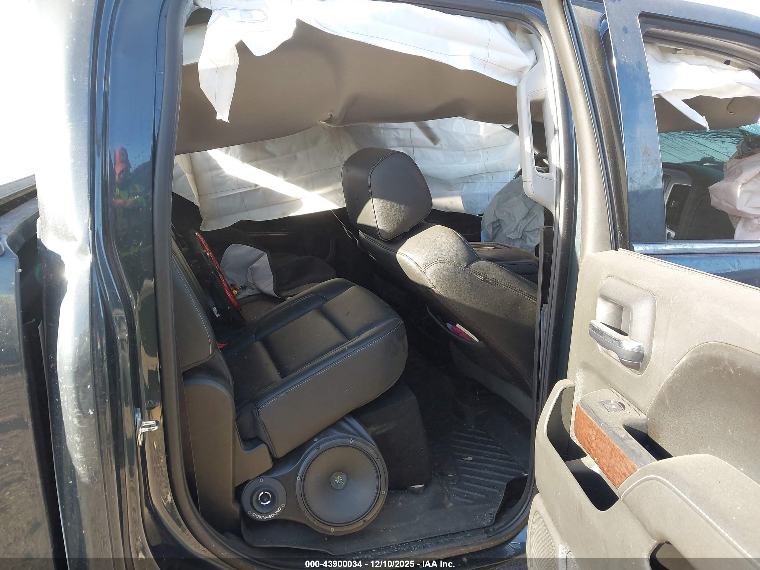 GMC SIERRA image 8