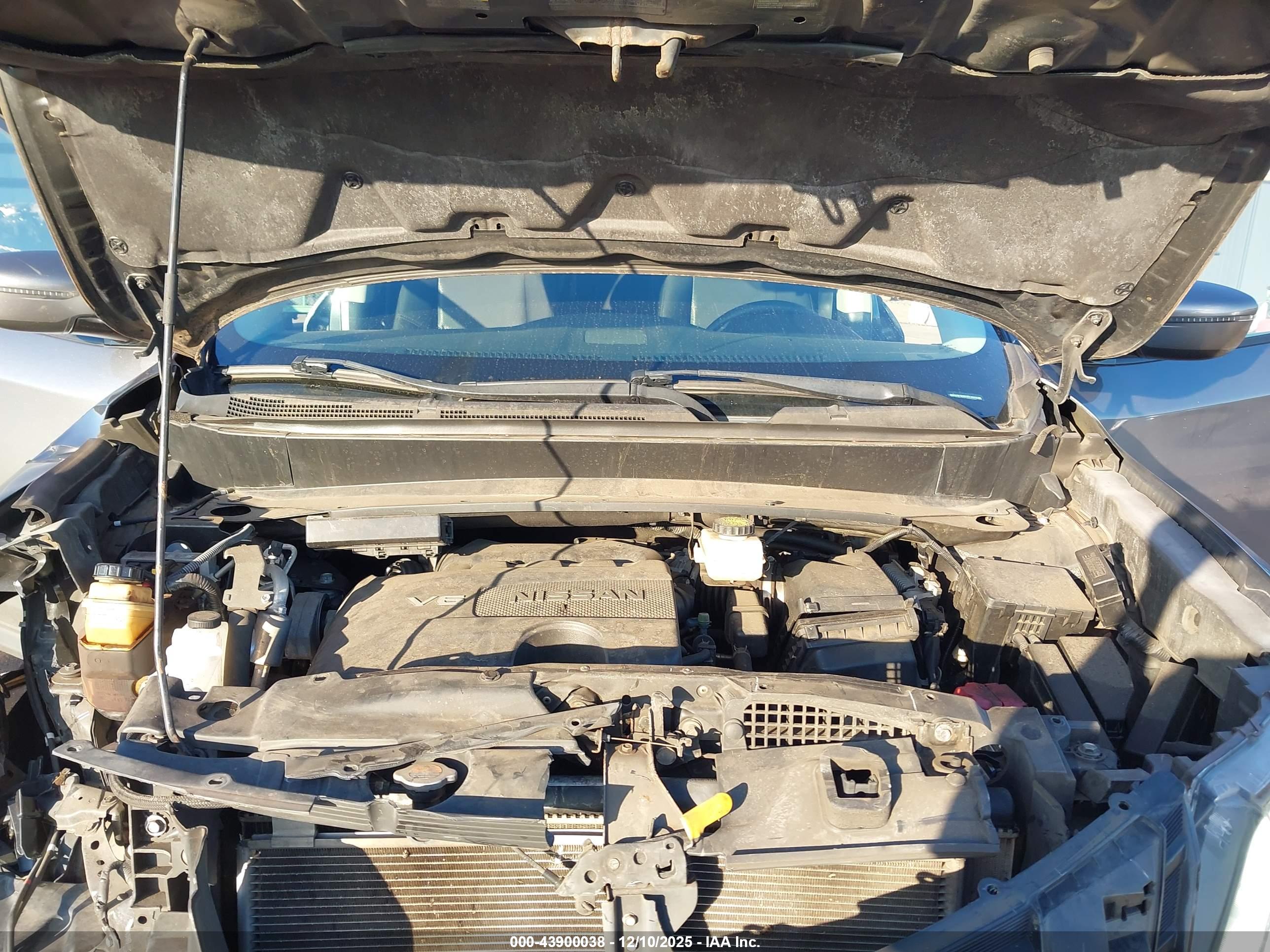 NISSAN PATHFINDER image 10