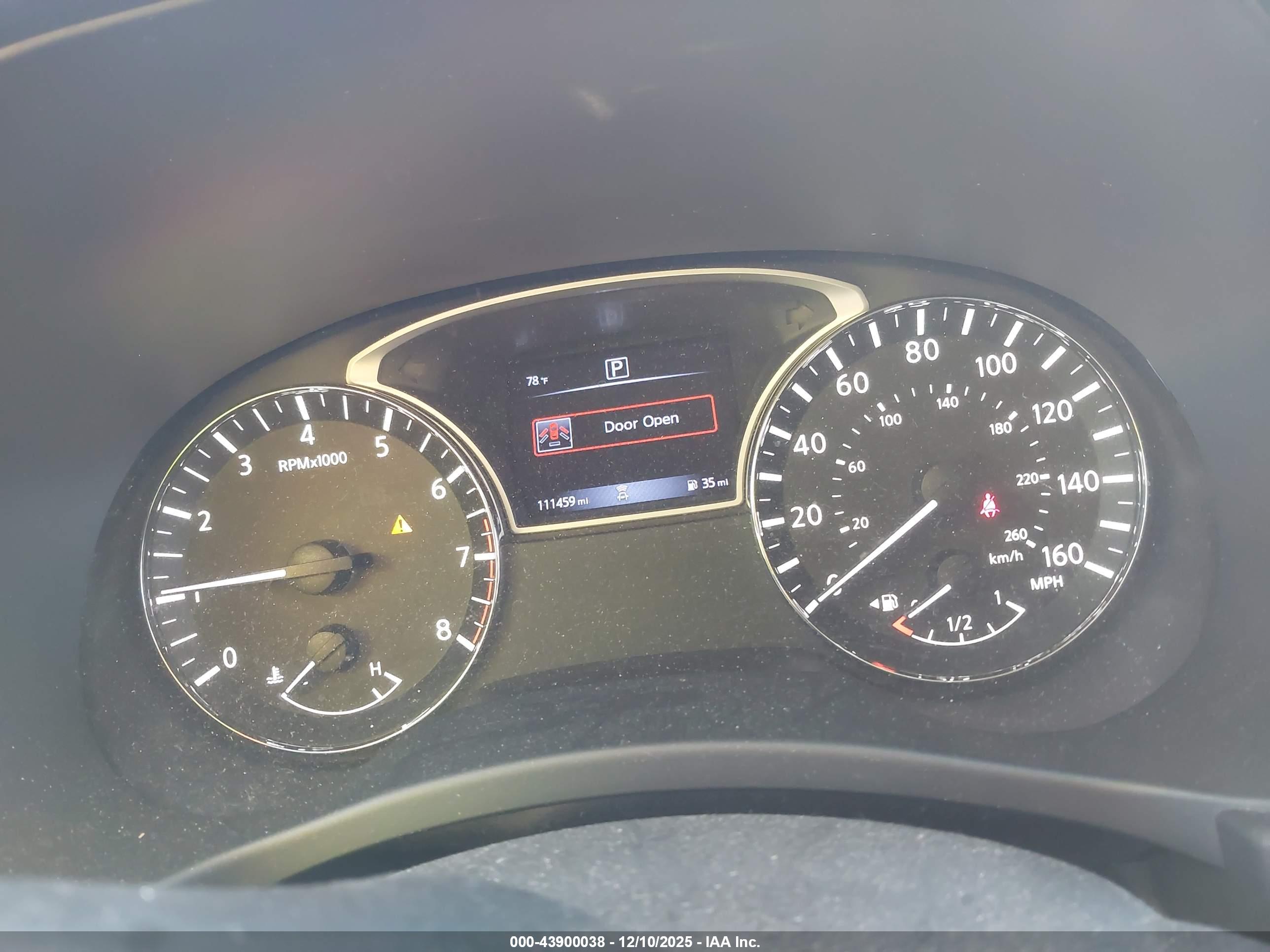 NISSAN PATHFINDER image 7