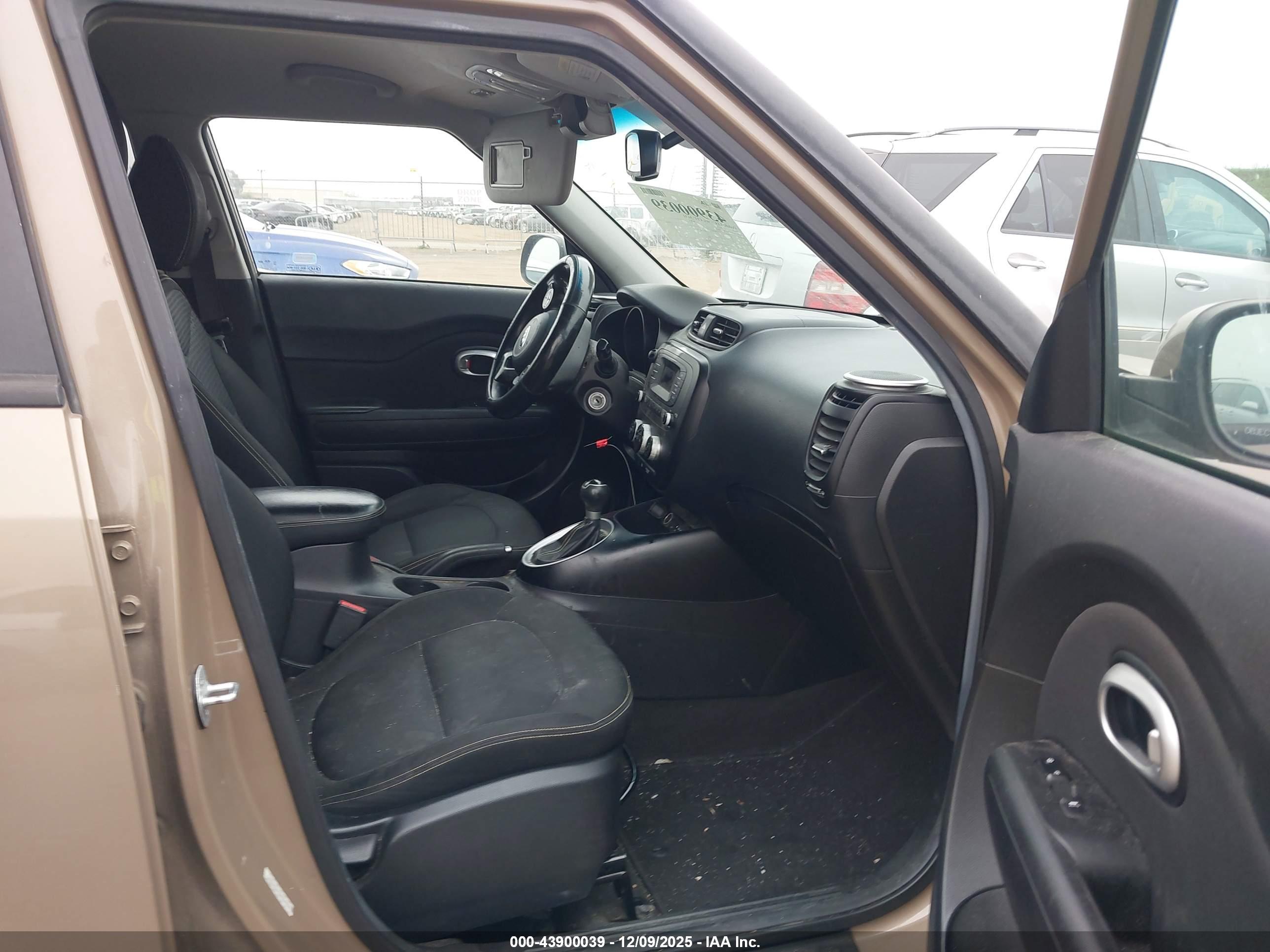 KIA SOUL image 5