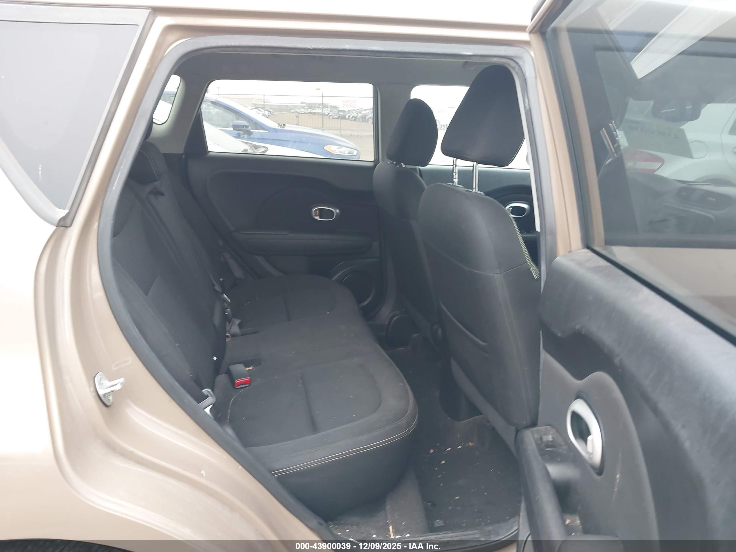 KIA SOUL image 8