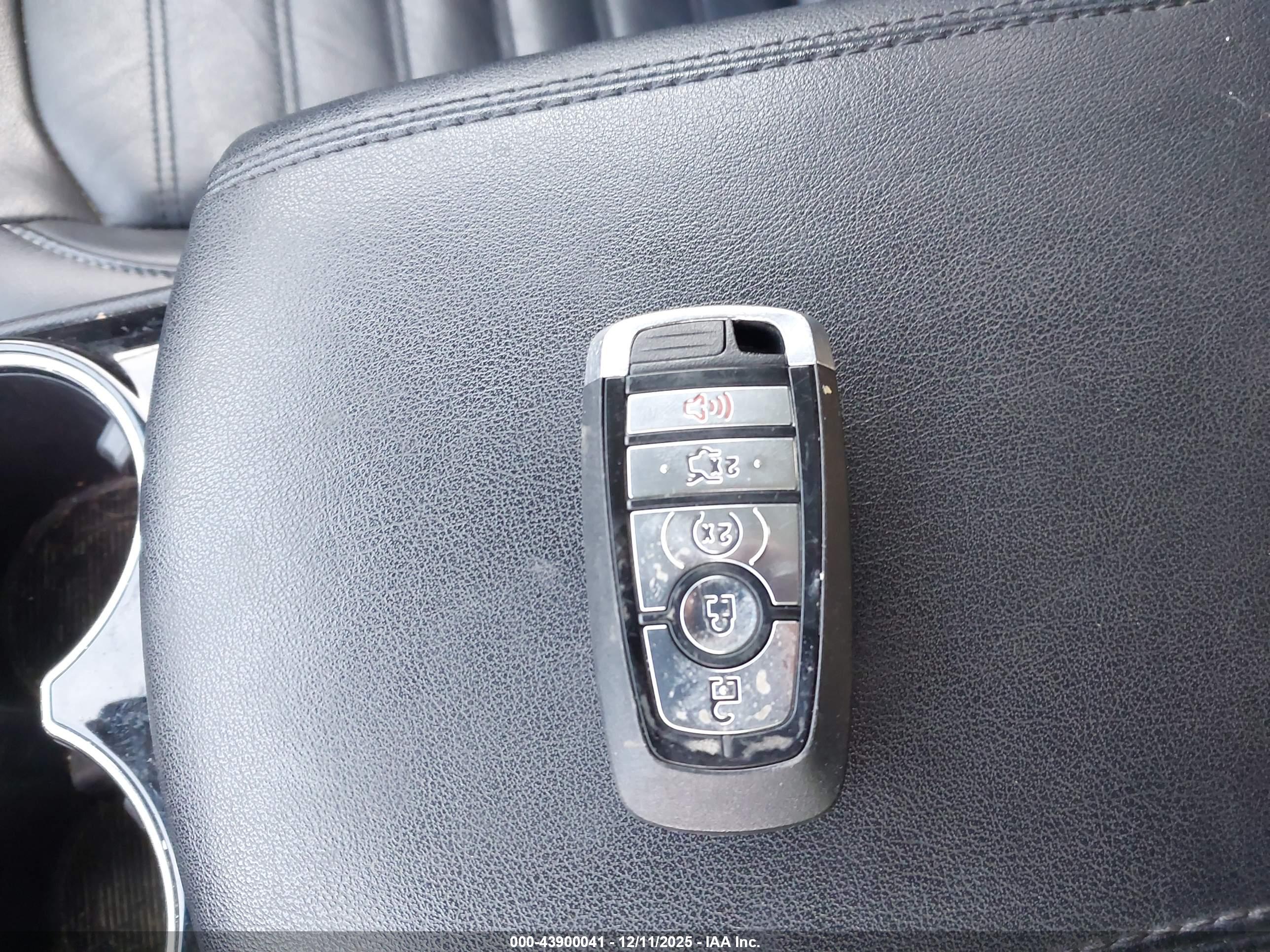 FORD EDGE image 11