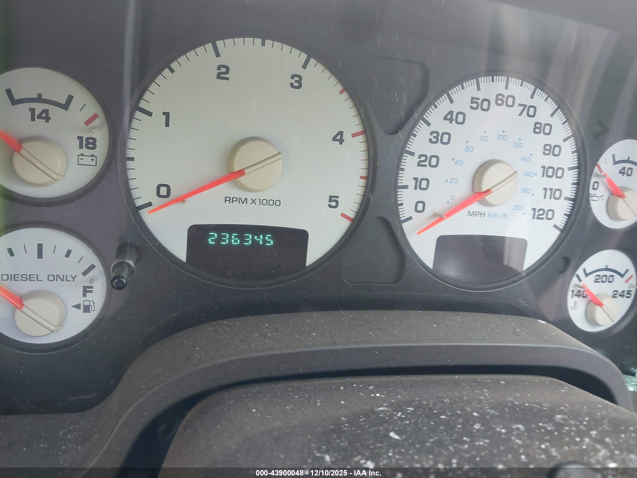 DODGE RAM image 7