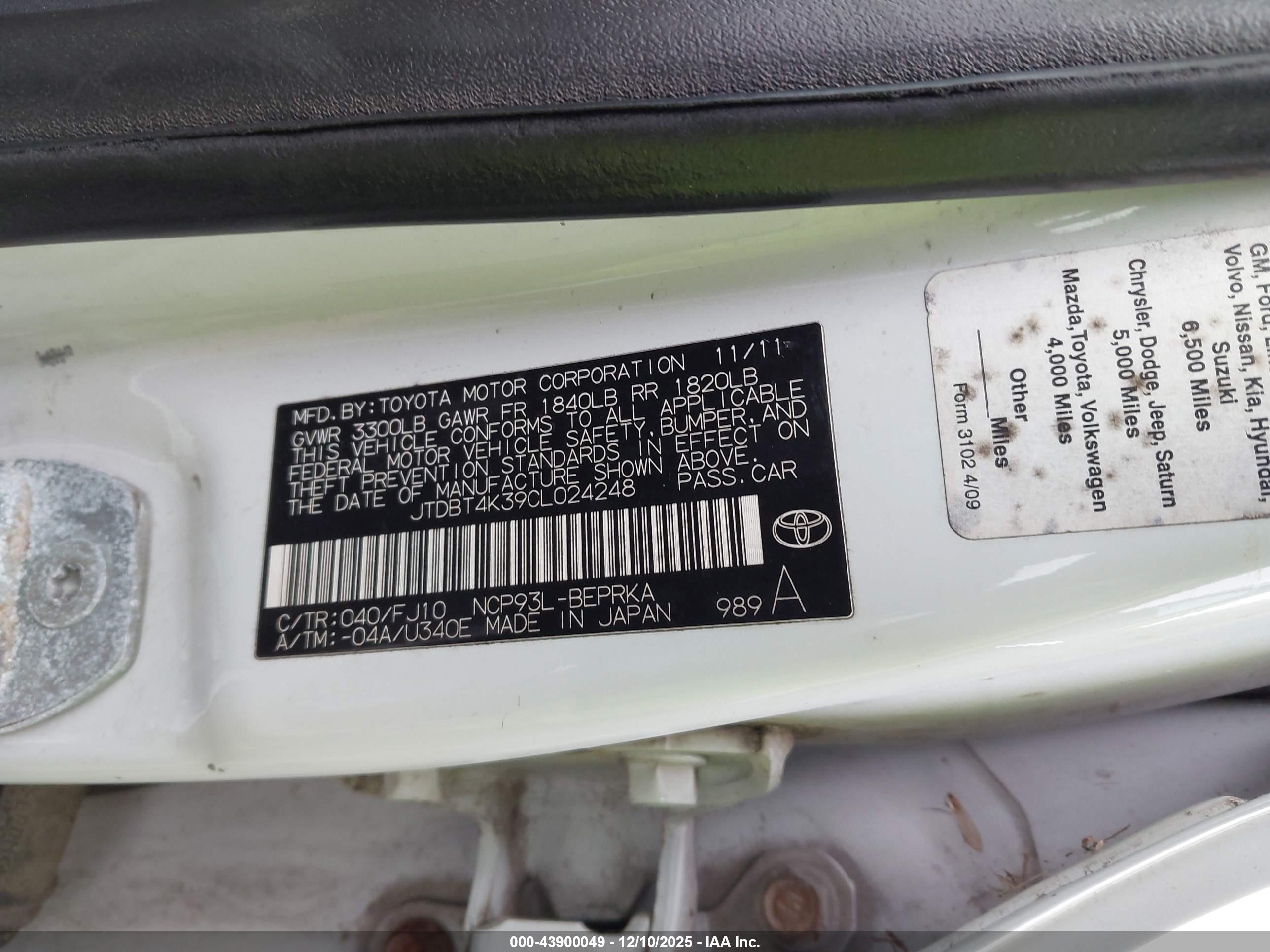 TOYOTA YARIS image 9