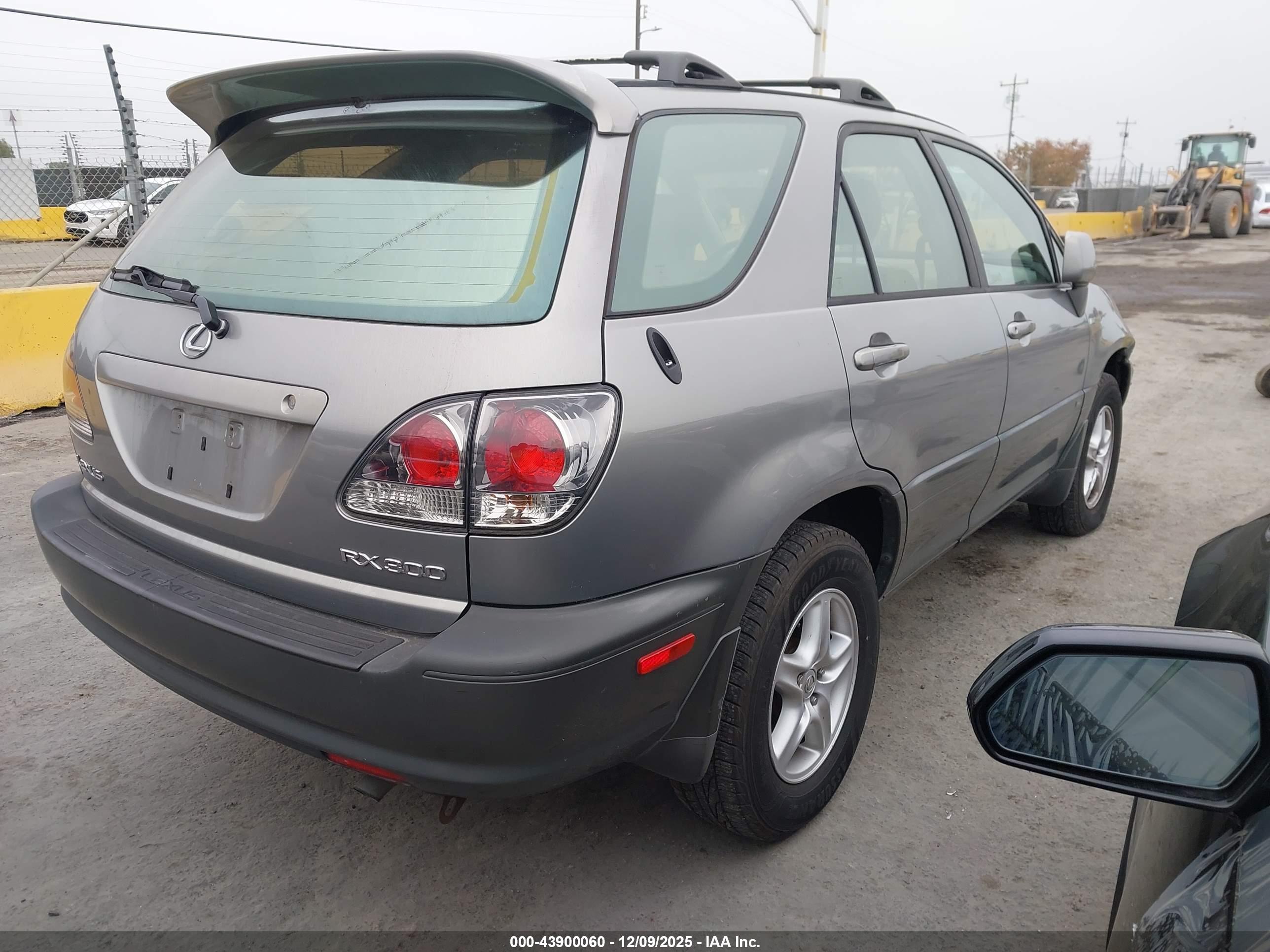 LEXUS RX image 4