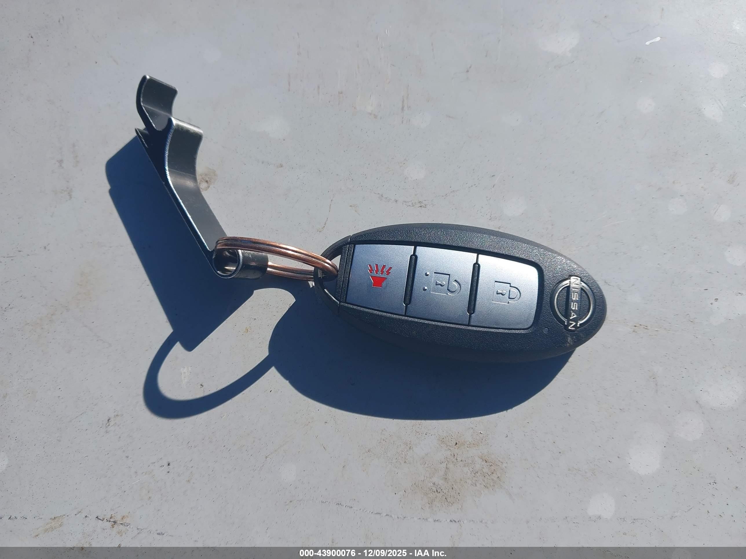 NISSAN FRONTIER image 11