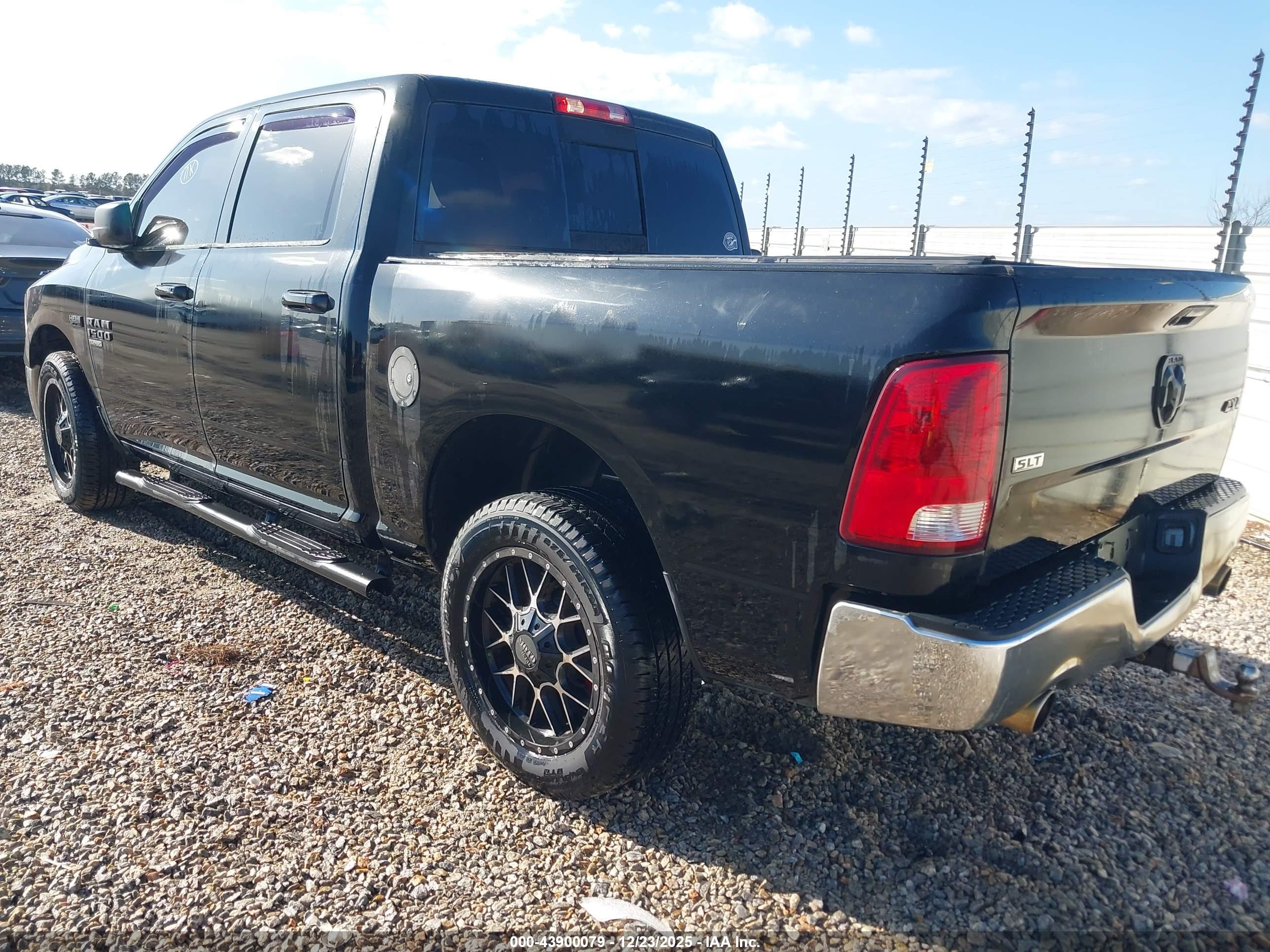 RAM 1500 image 3