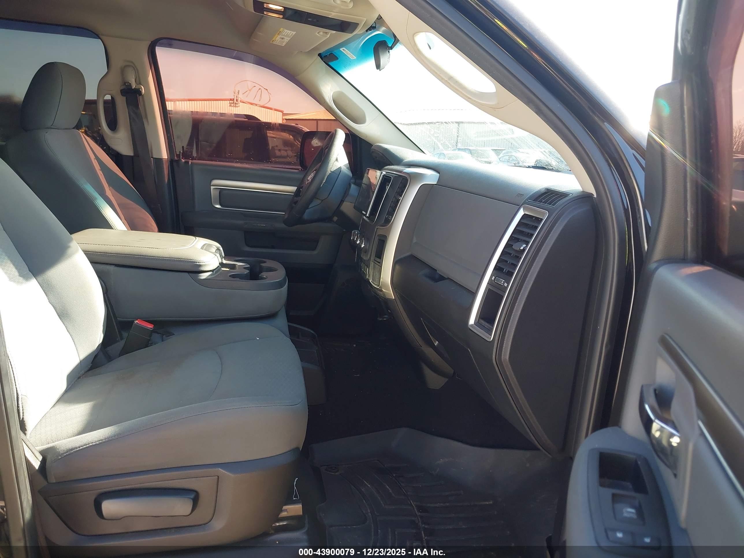 RAM 1500 image 5