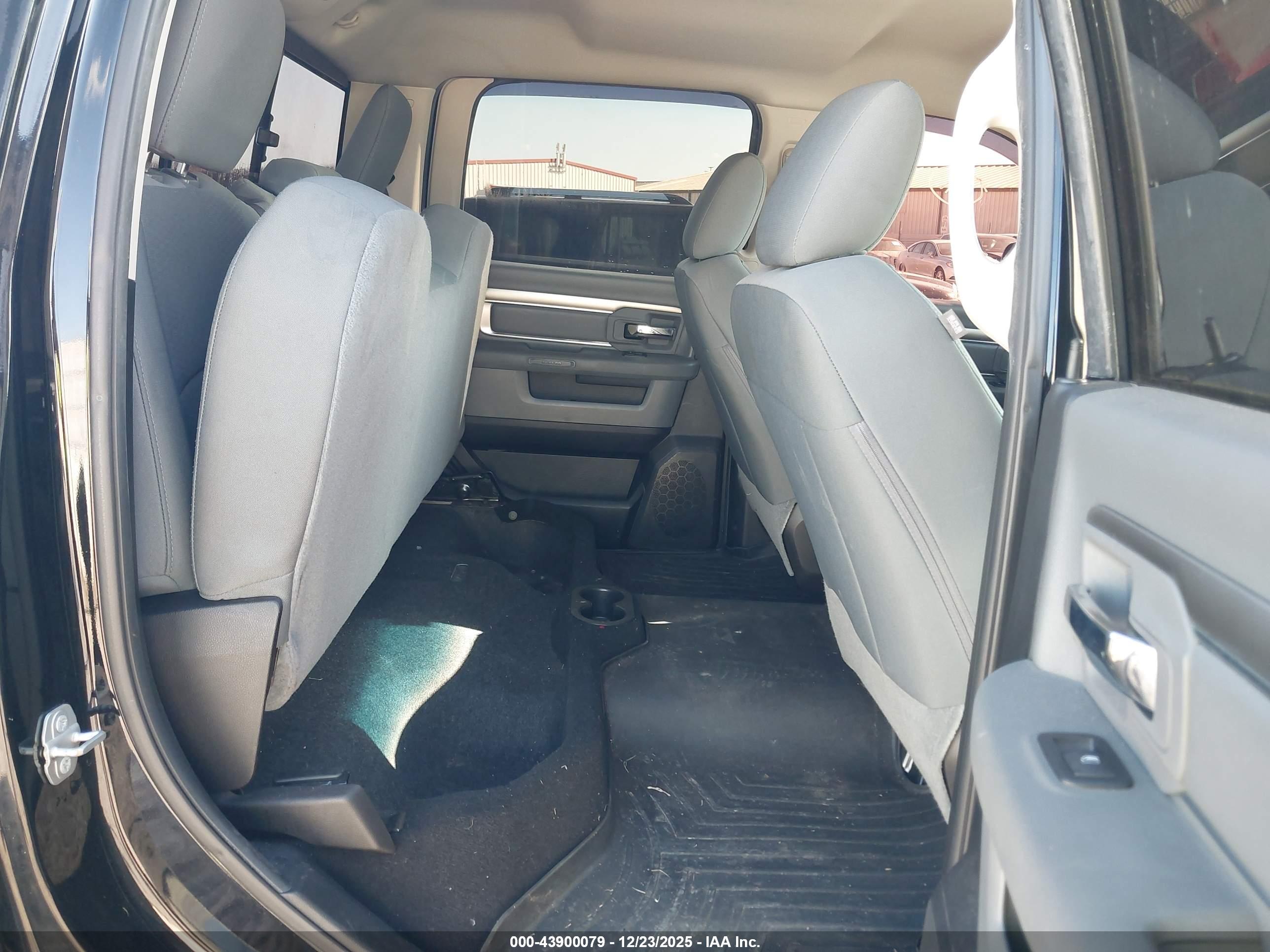 RAM 1500 image 8