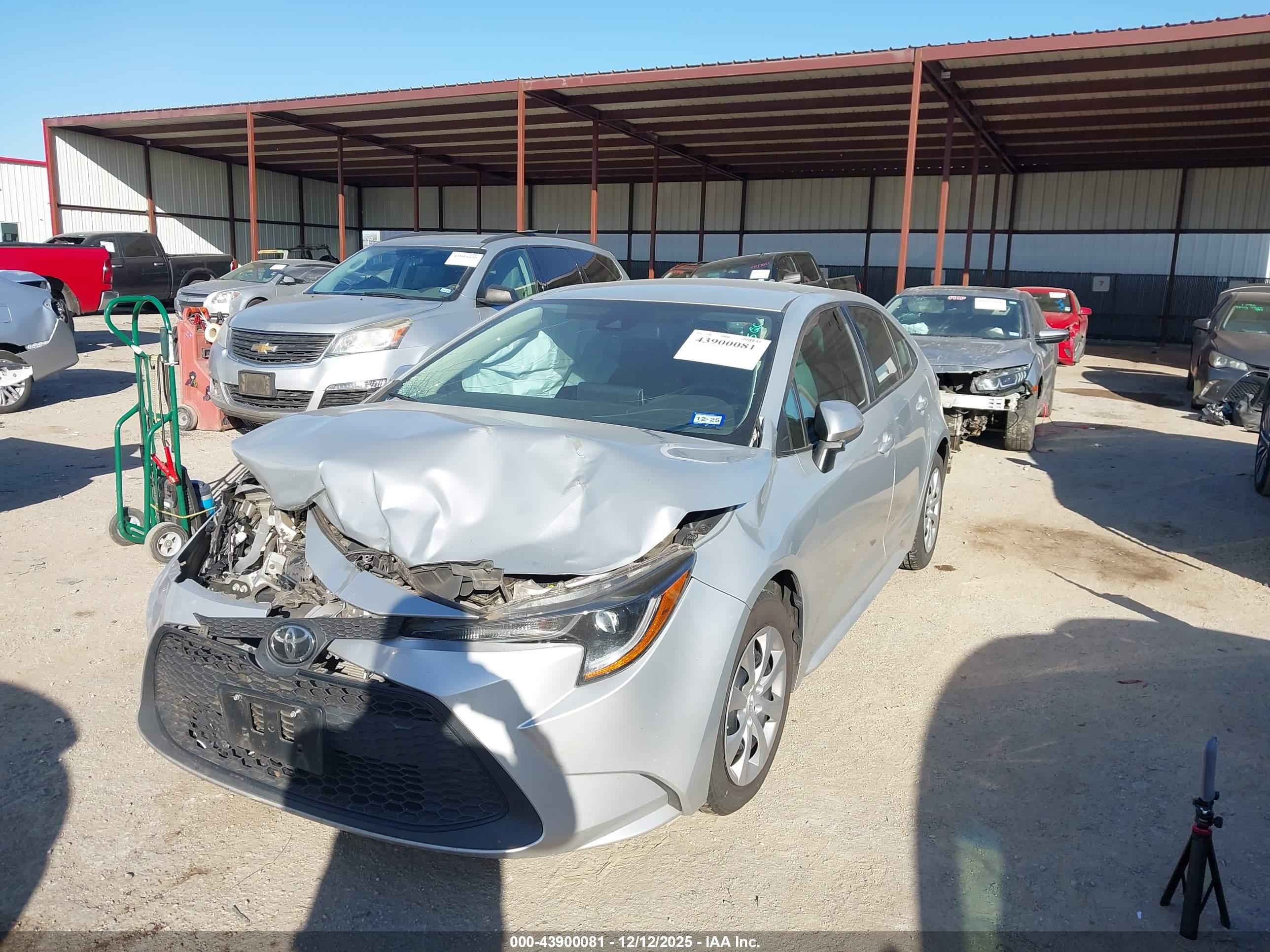 TOYOTA COROLLA image 2