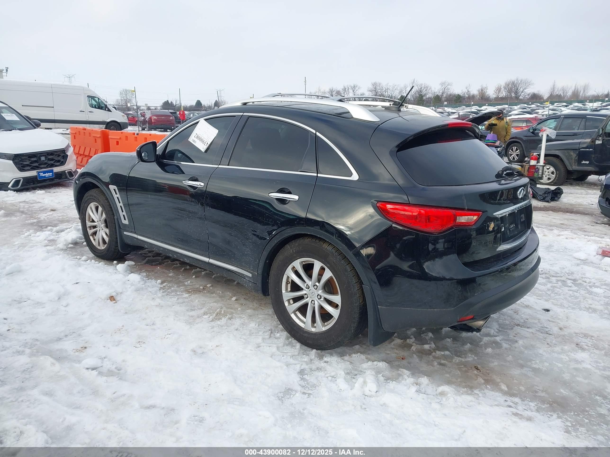 INFINITI FX35 image 3